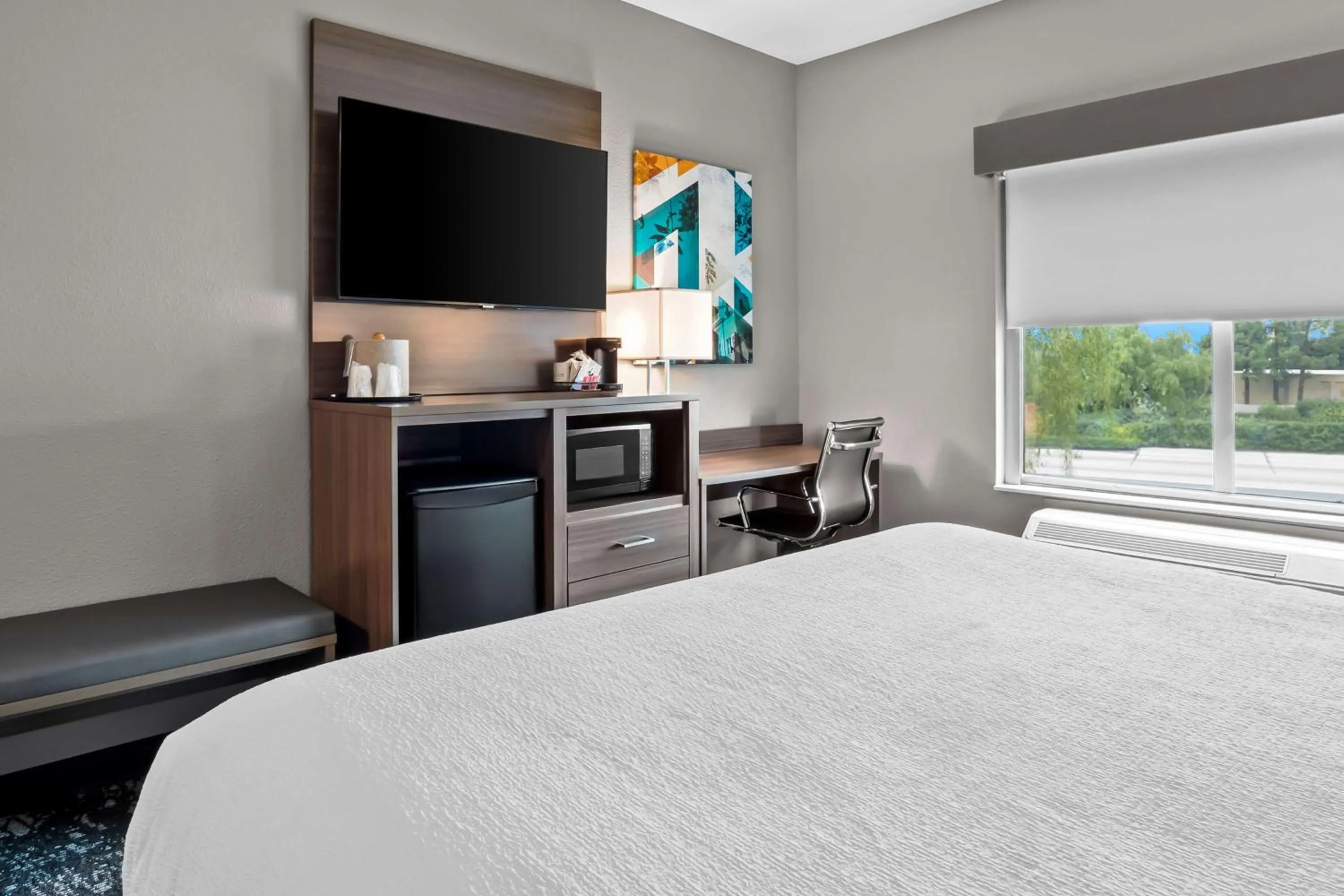 Bedroom, Bed in Best Western San Bernardino Hotel