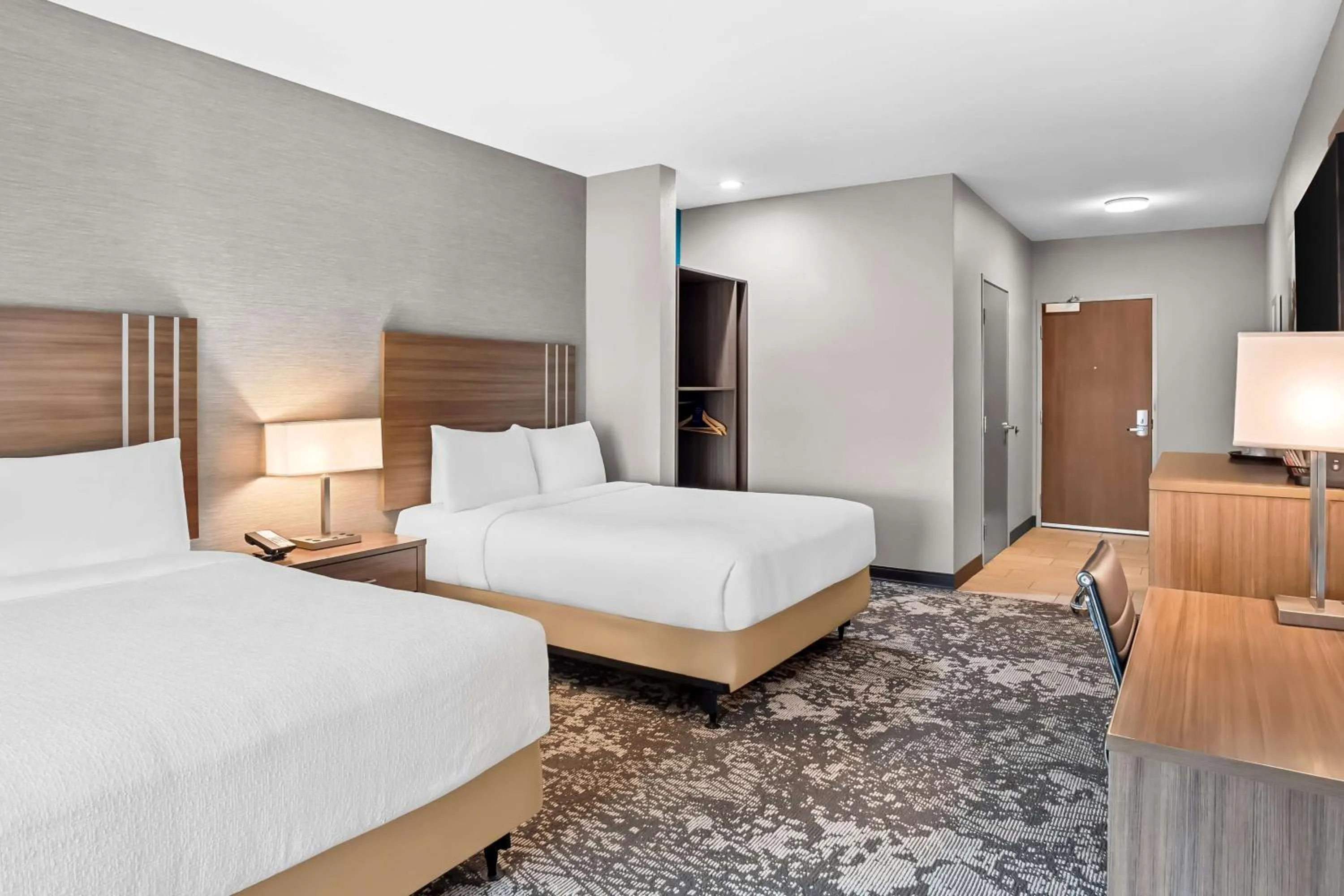 Bedroom, Bed in Best Western San Bernardino Hotel