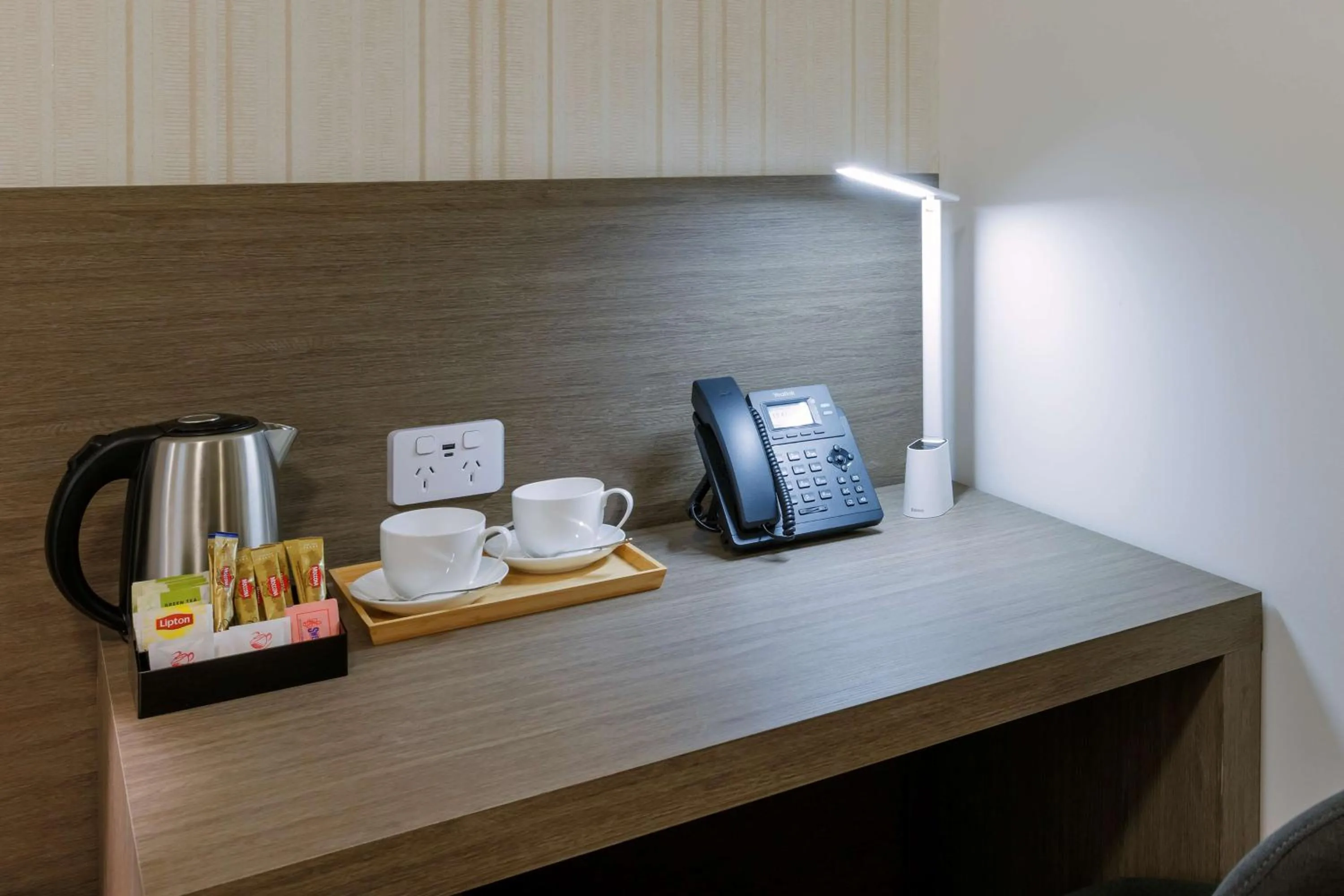 Coffee/tea facilities in Best Western Queen Victoria Market Hotel