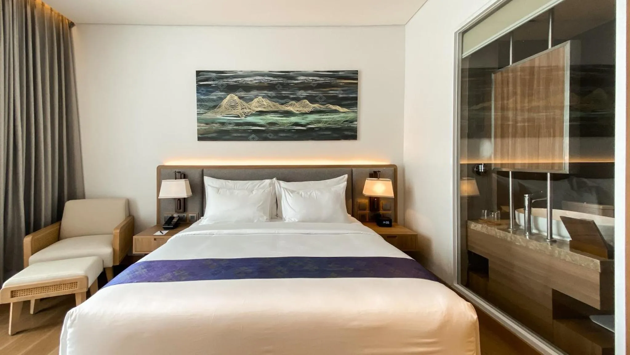 Bedroom, Bed in Marianna Resort And Convention Tuktuk - Samosir, Marclan Collection