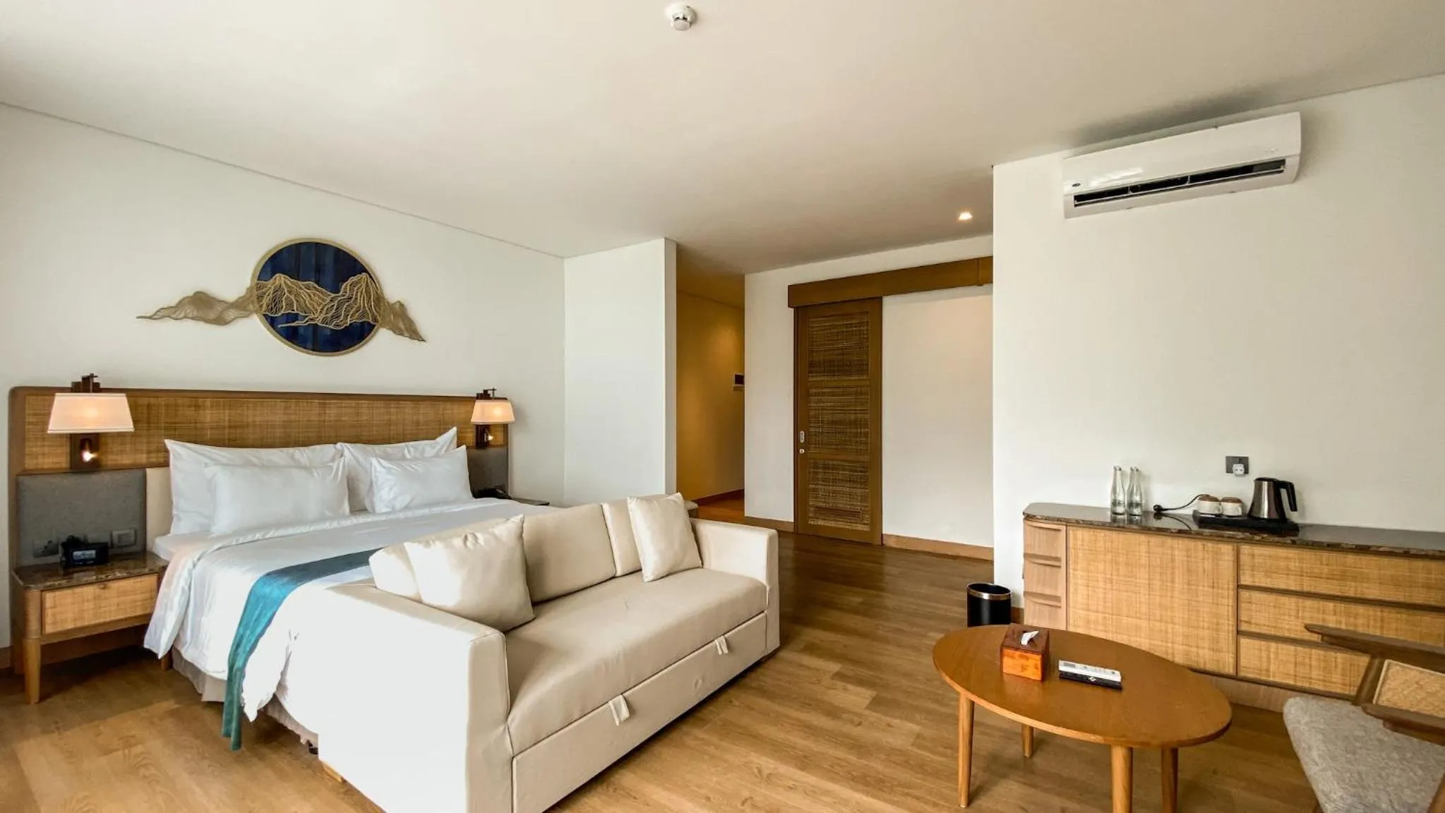 Bedroom, Bed in Marianna Resort And Convention Tuktuk - Samosir, Marclan Collection