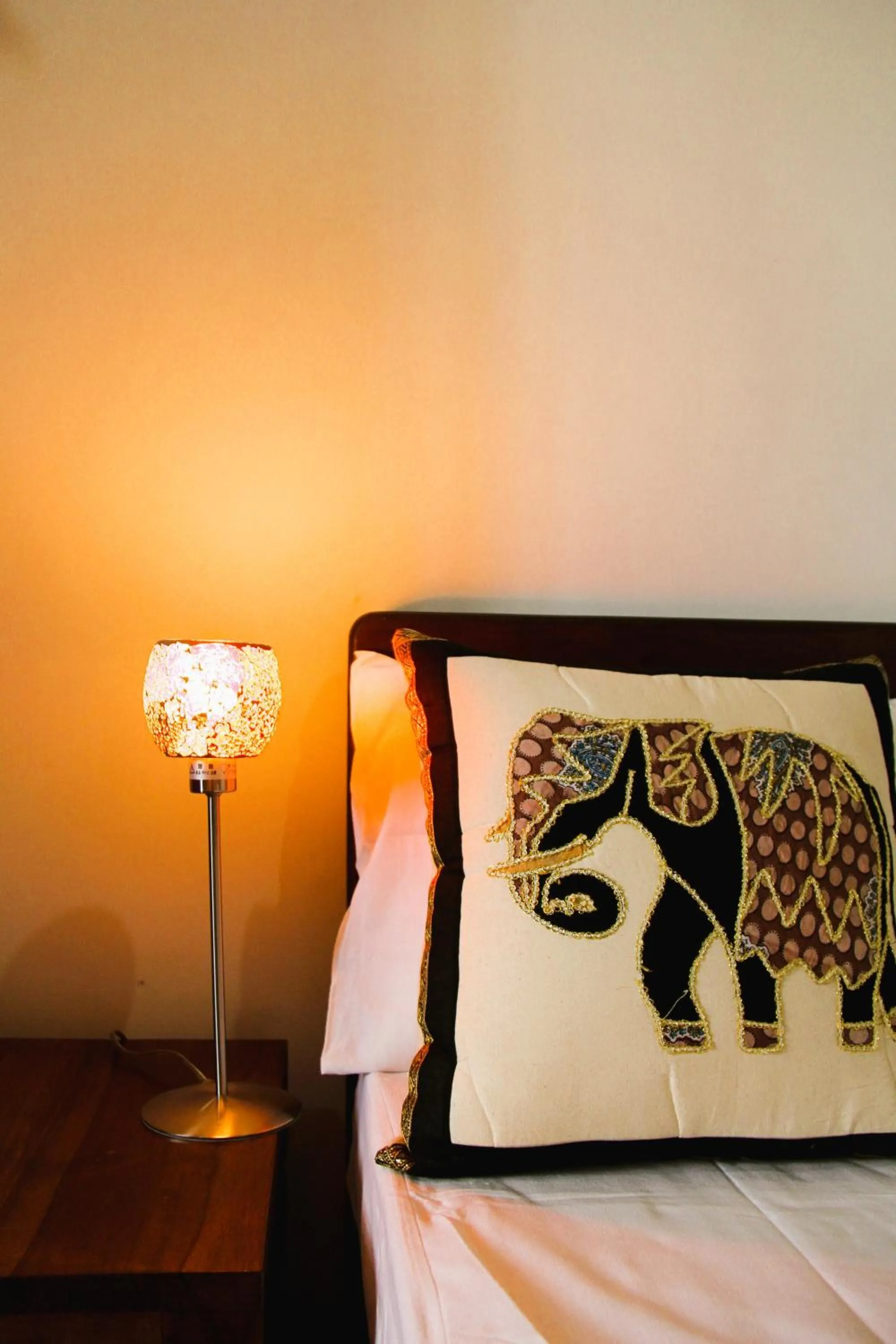 Bed in Muduna Walawwa Resort