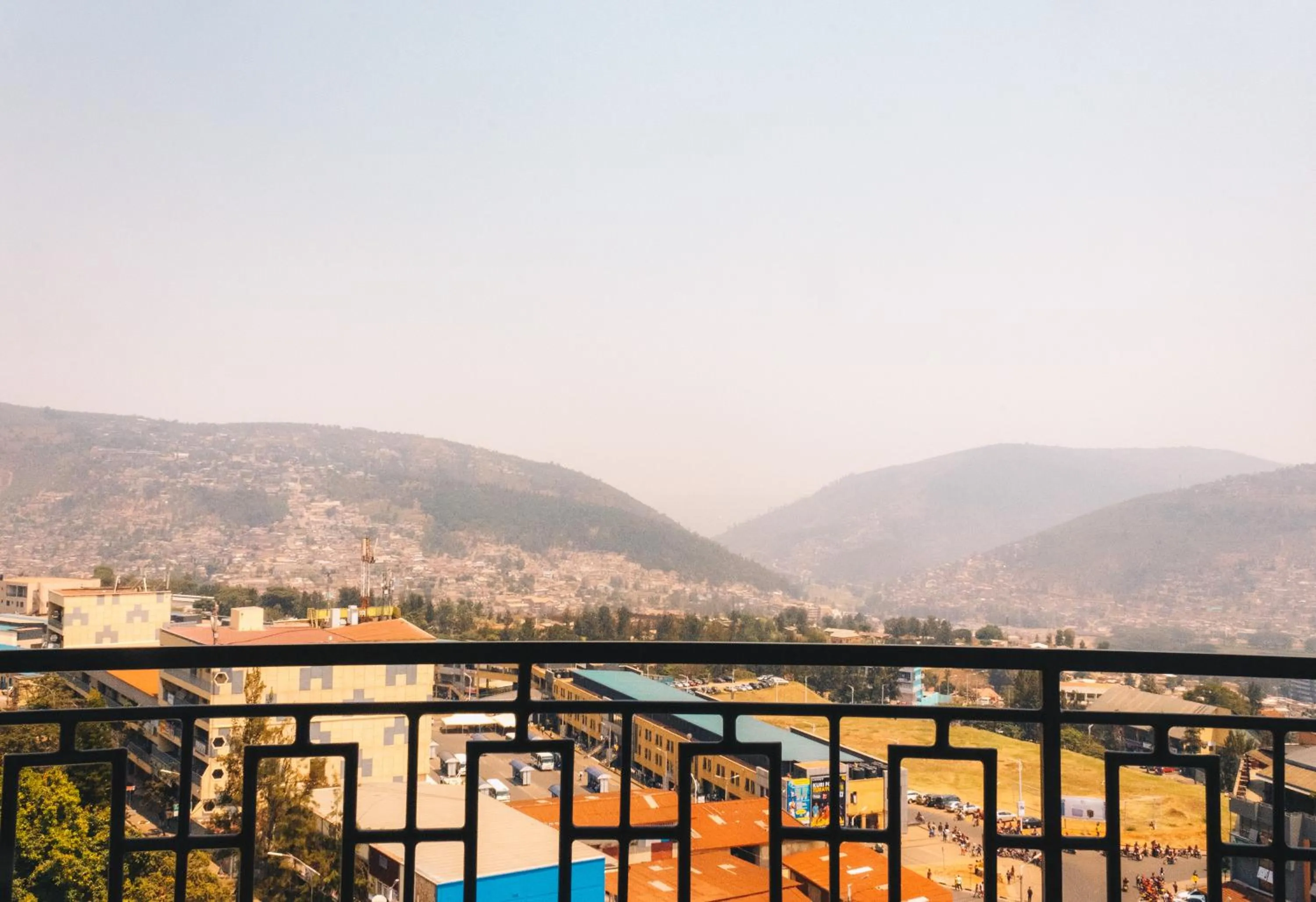 Day in Tropical Plaza Apartments