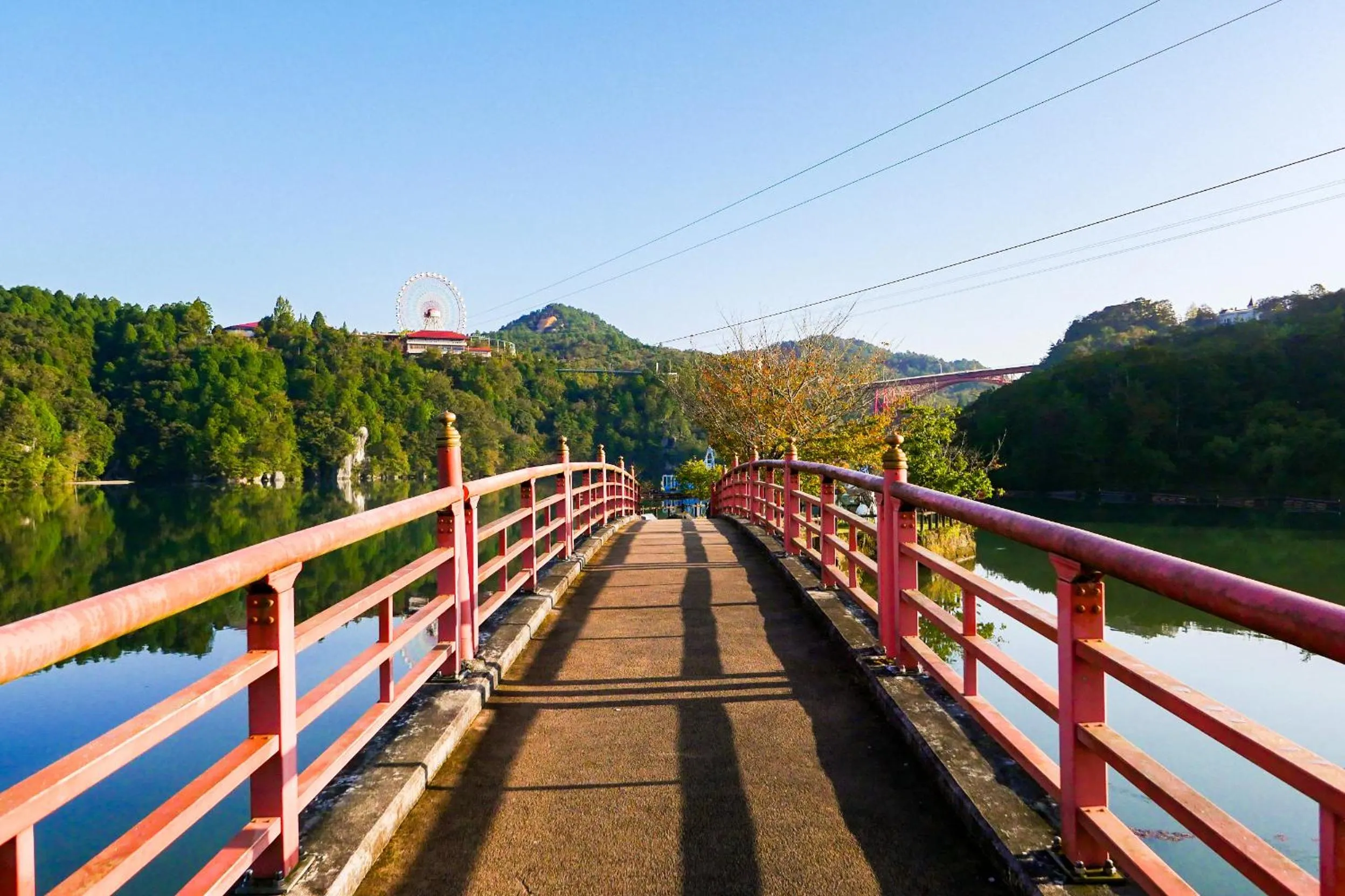 Nearby landmark in Enakyo Onsen Hotel Yuzuriha