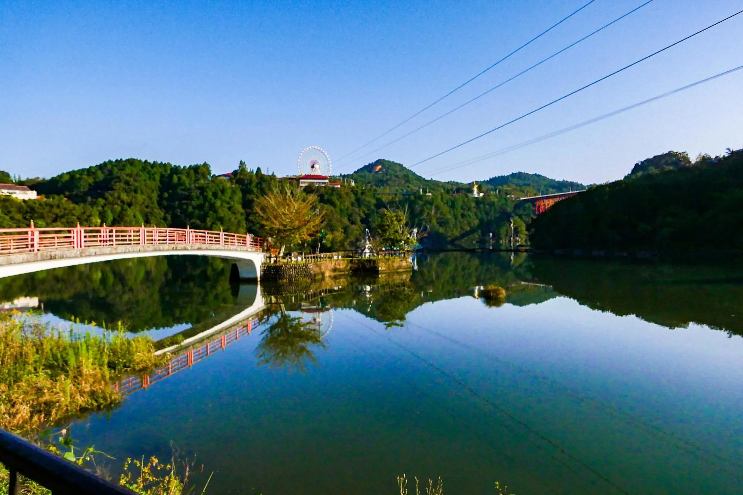 Nearby landmark in Enakyo Onsen Hotel Yuzuriha