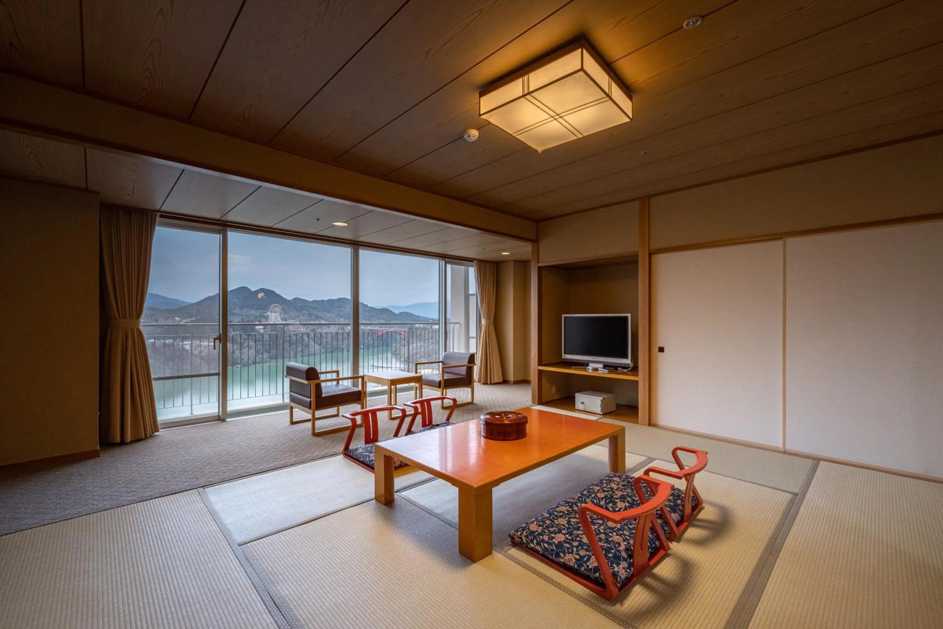 Photo of the whole room in Enakyo Onsen Hotel Yuzuriha