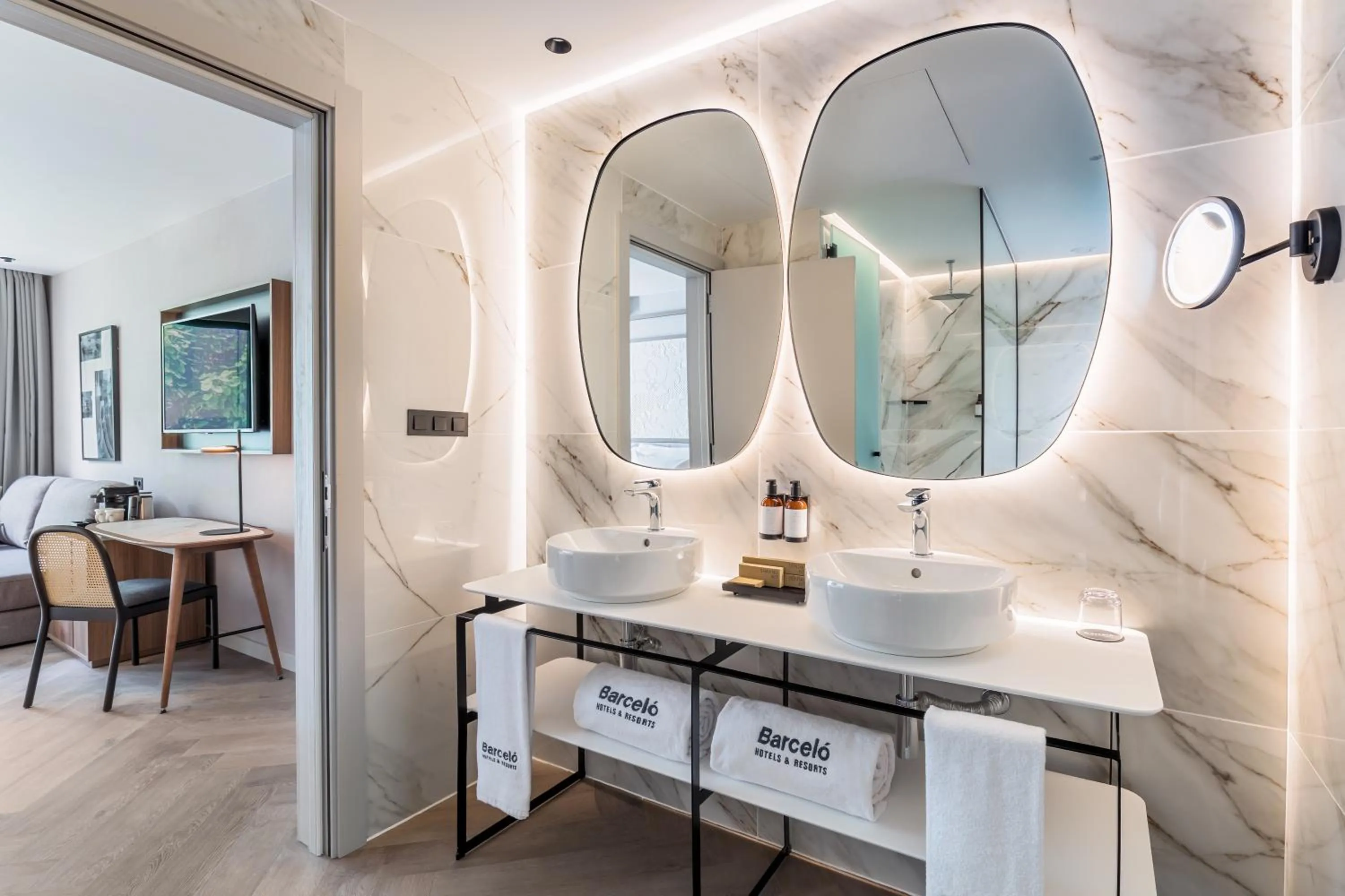 Bathroom in Barceló Funchal Oldtown