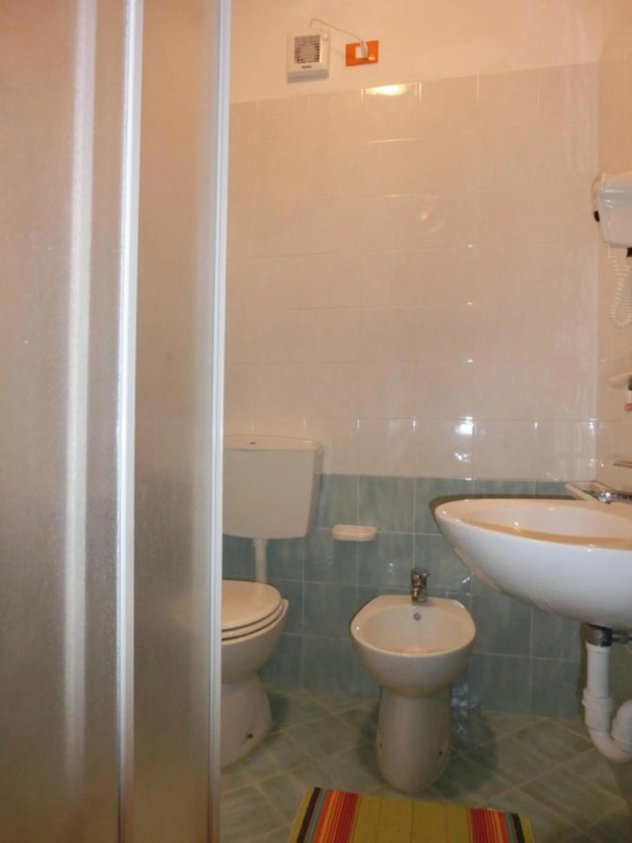 Shower in Cozy flat with sunlit balcony retreat - Beahost