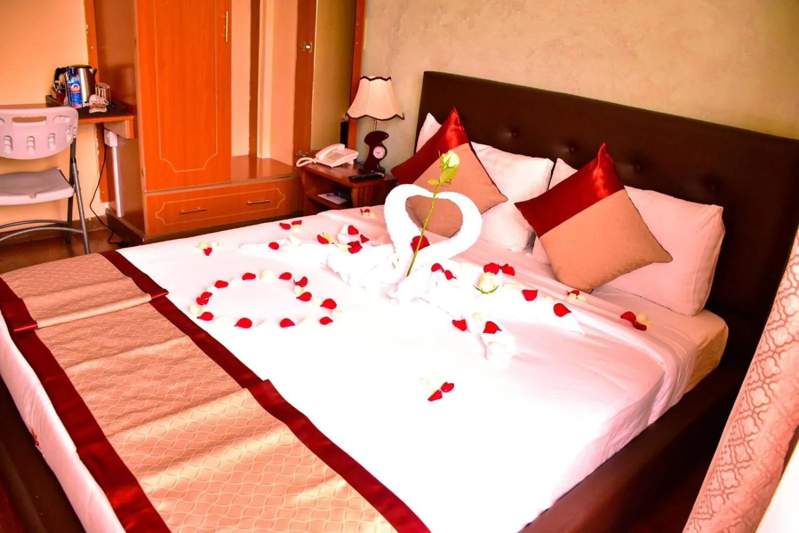 Bed in Breeze Hotel Nyahururu