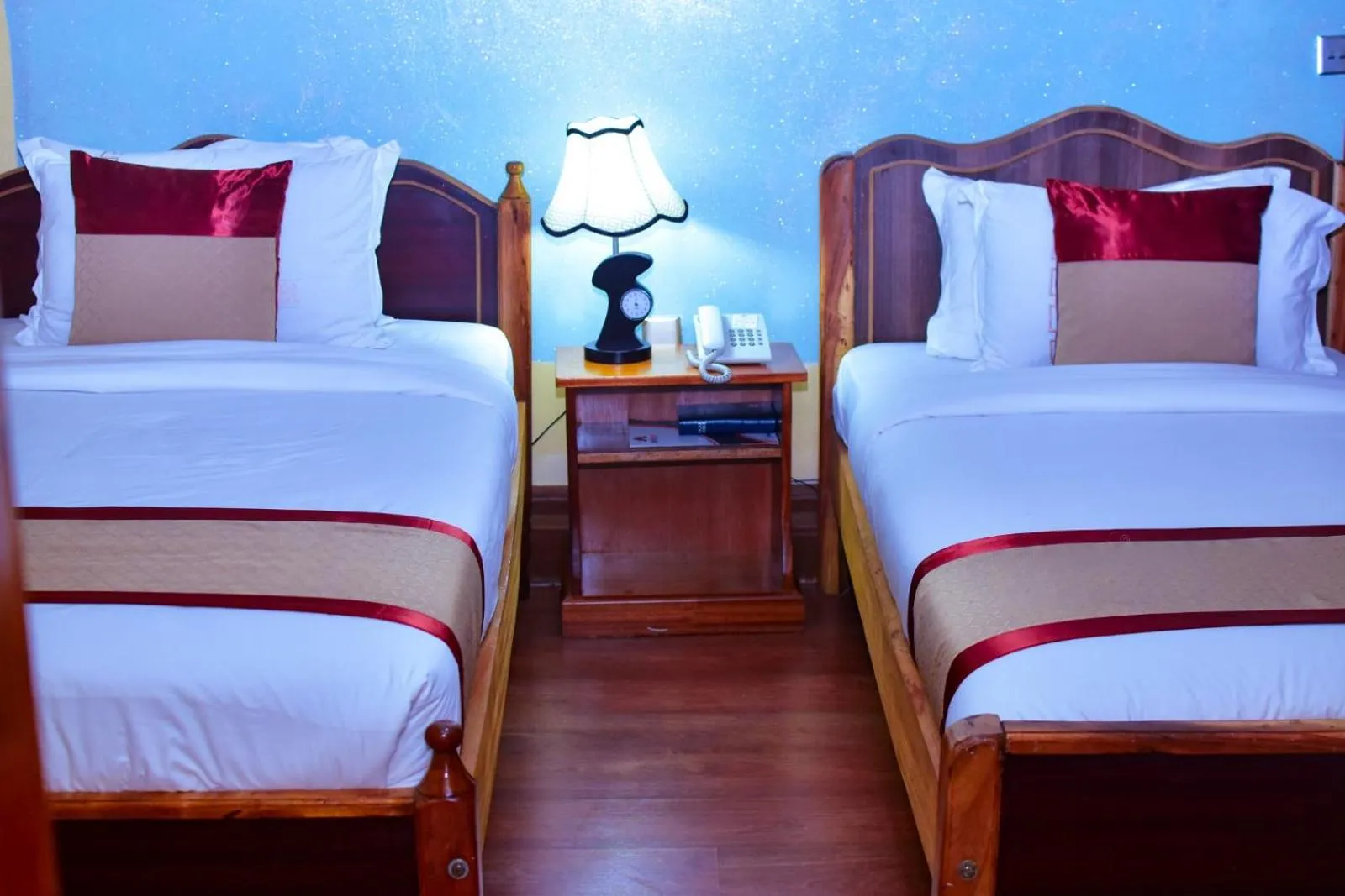 Bed in Breeze Hotel Nyahururu