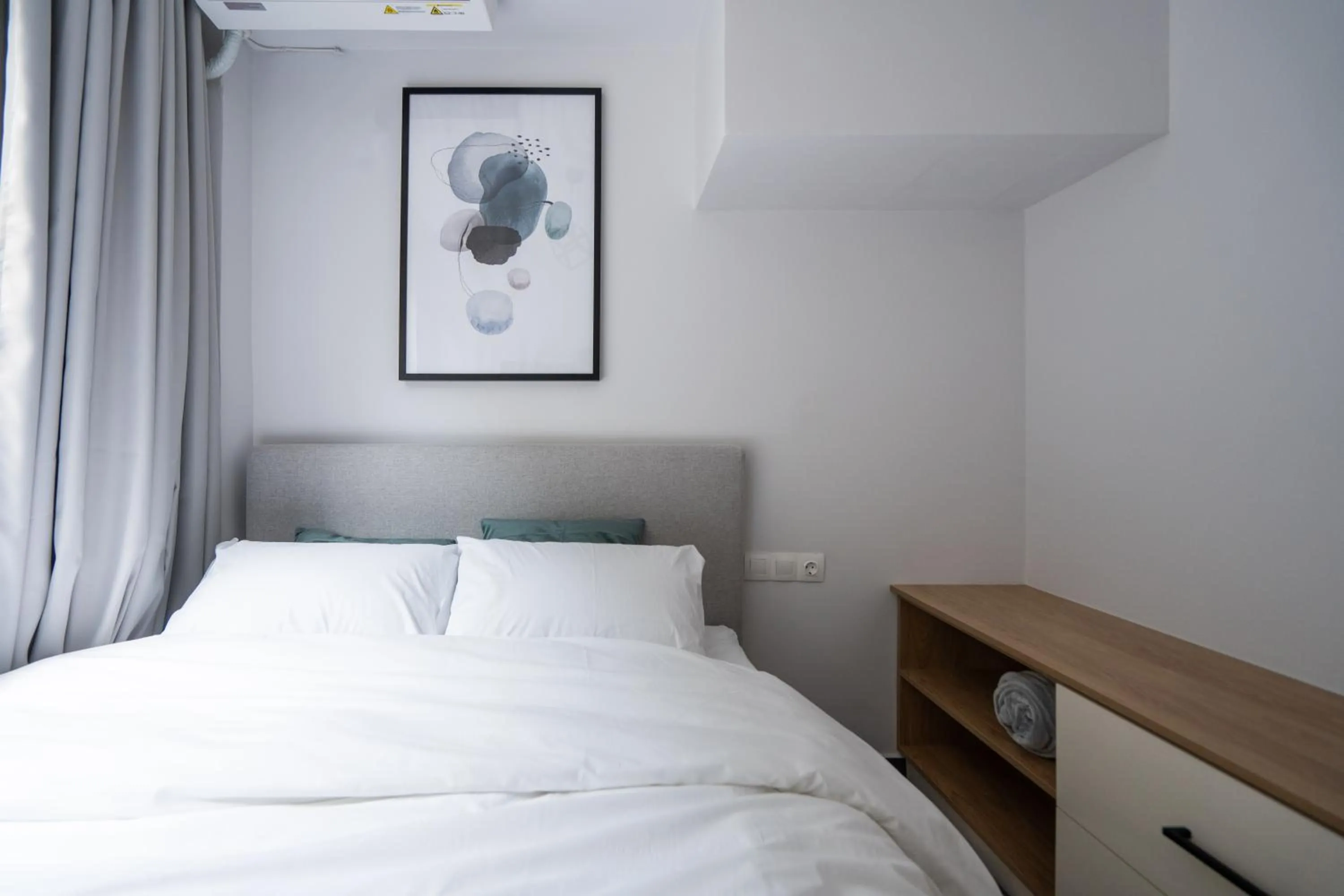 Bed in Starlight Residence