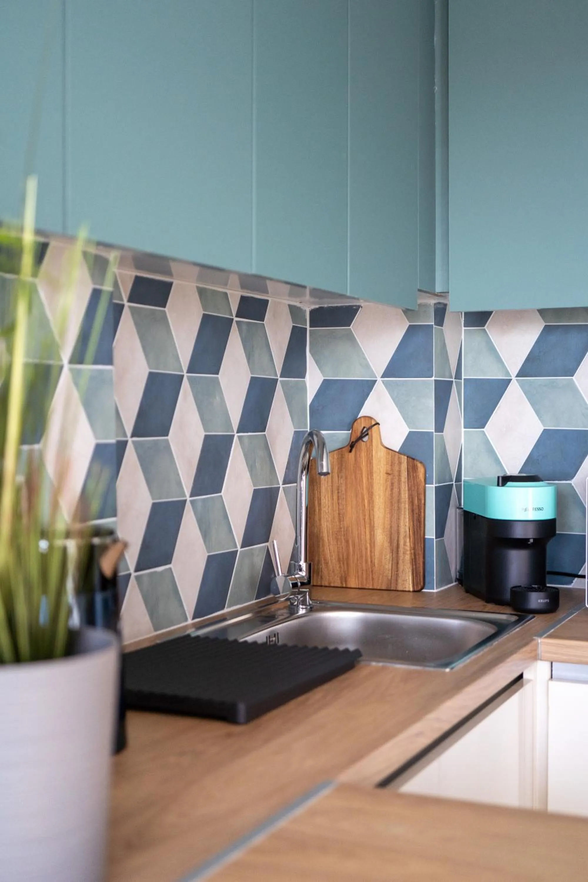 Coffee/tea facilities in Starlight Residence