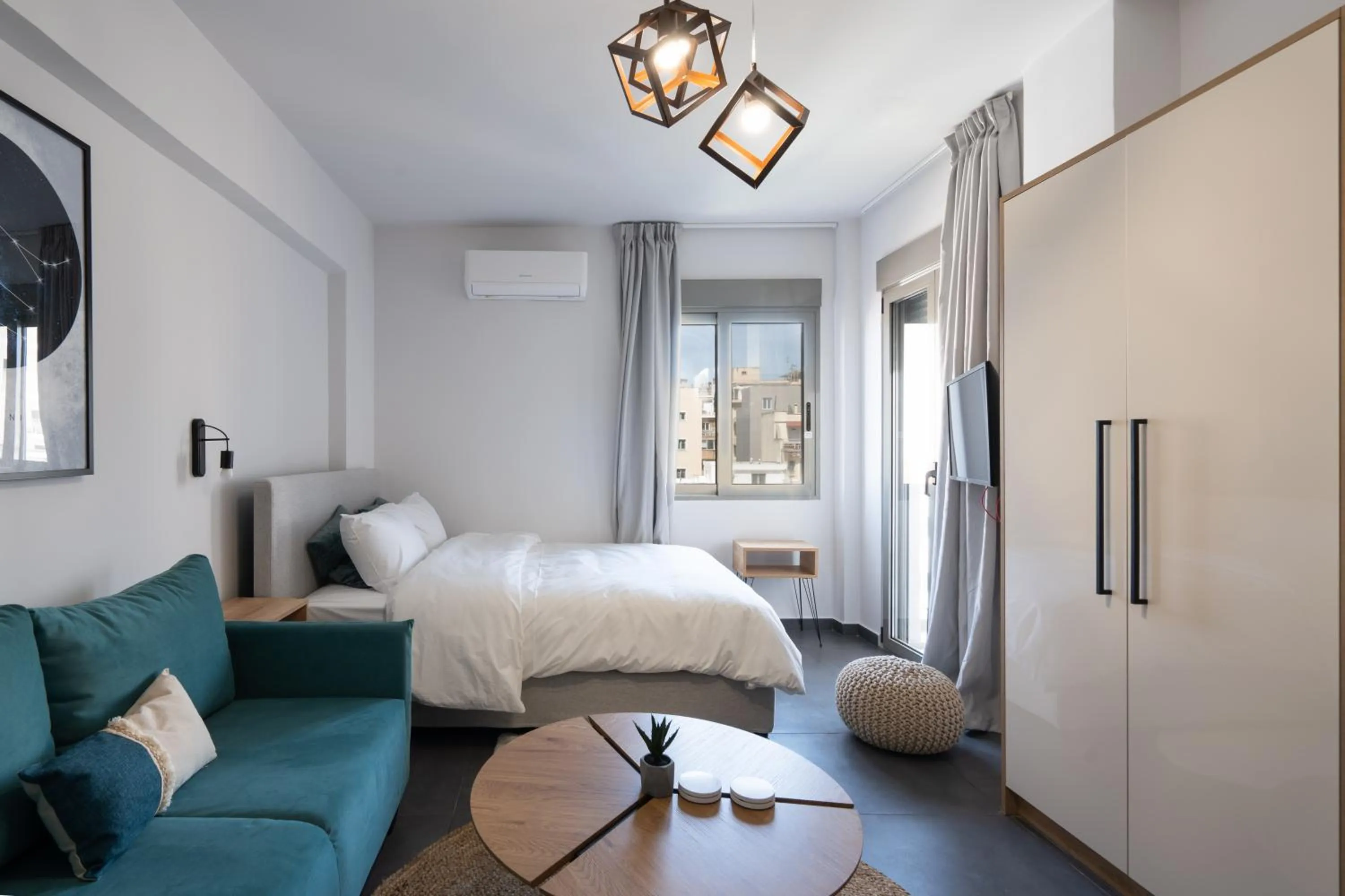 Bed in Starlight Residence