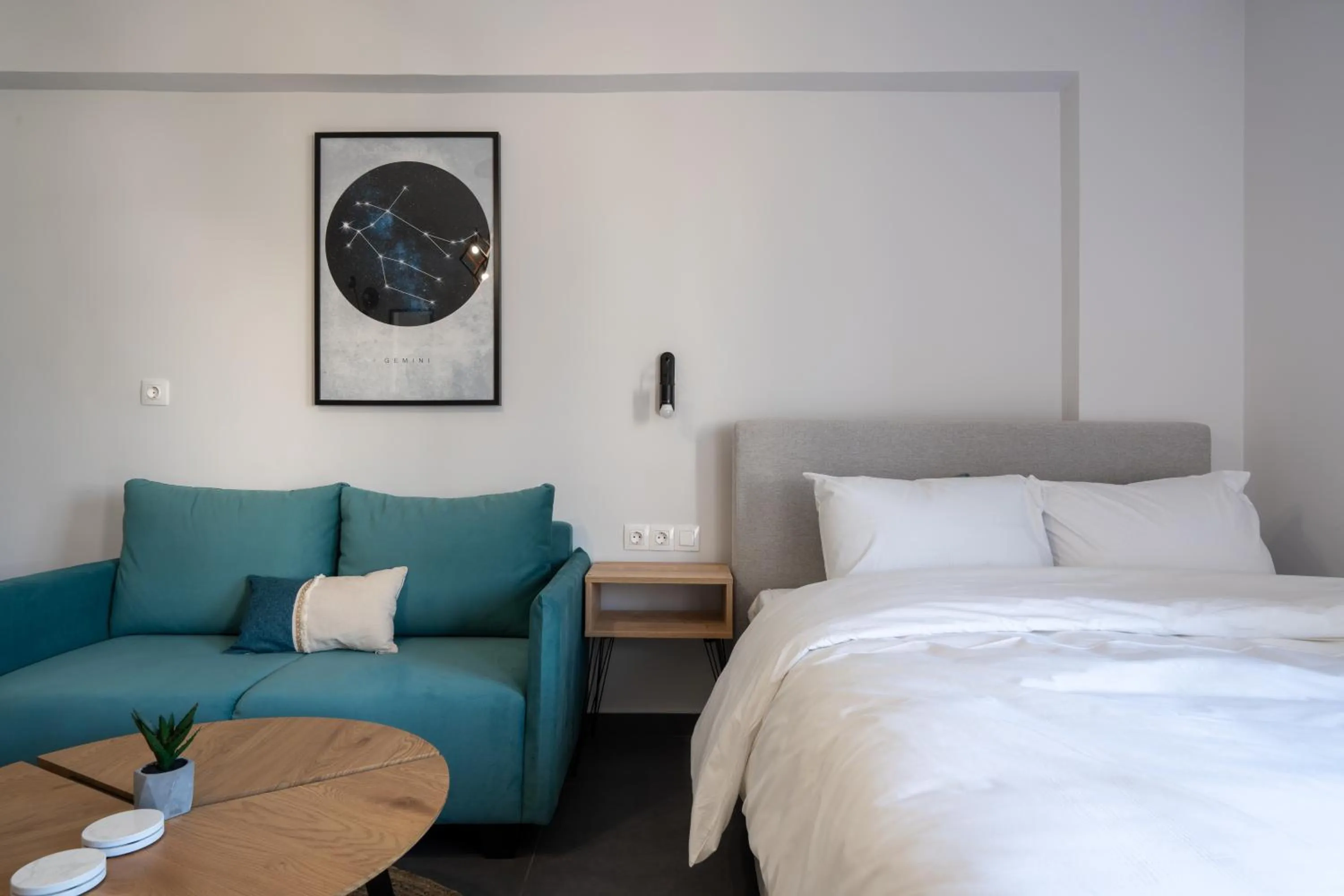 Bed in Starlight Residence