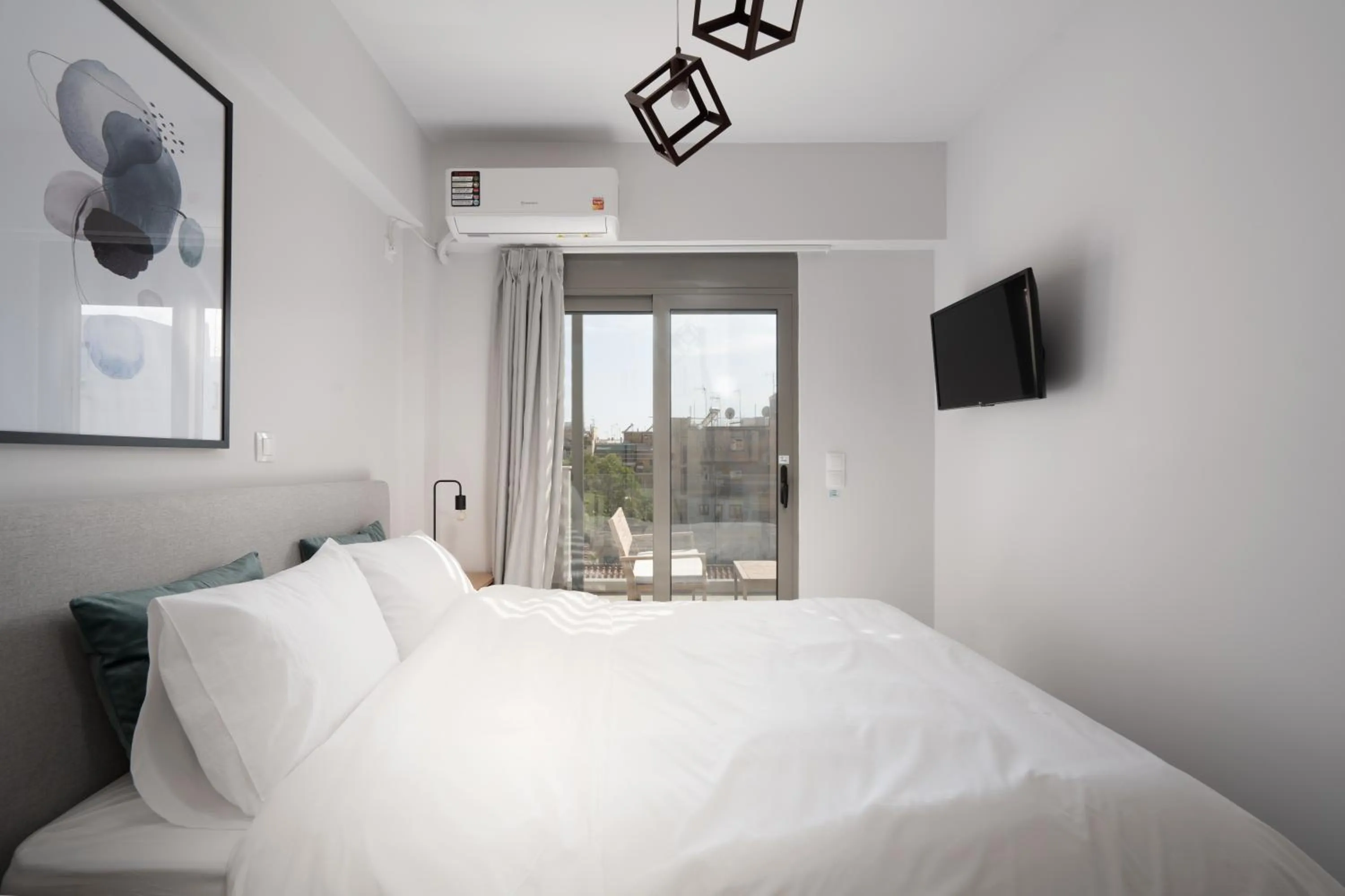 Bed in Starlight Residence