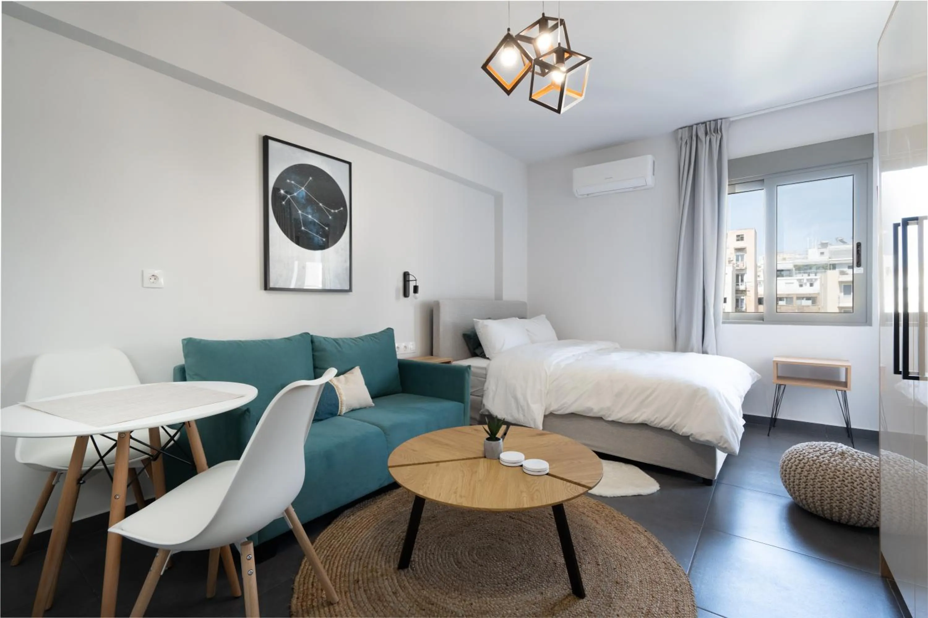 Bed in Starlight Residence