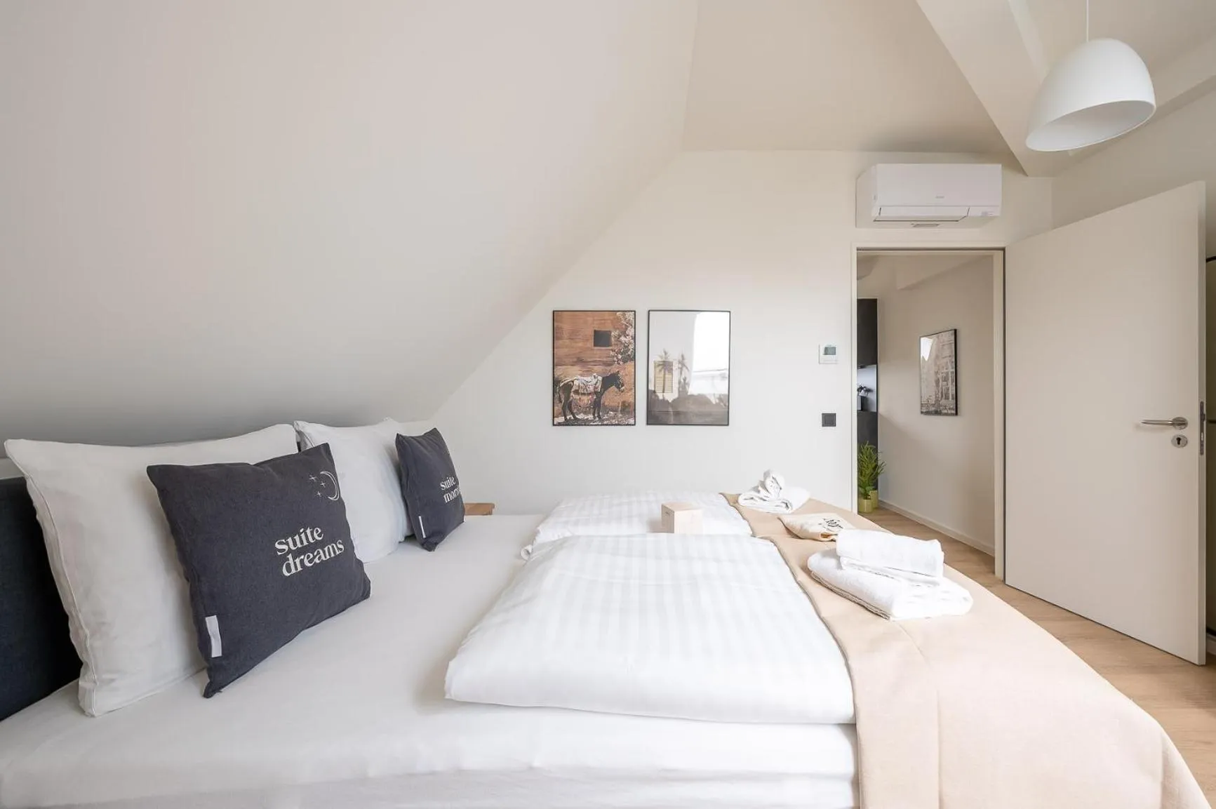 Bed in Limehome Stuttgart Elsenhansstr