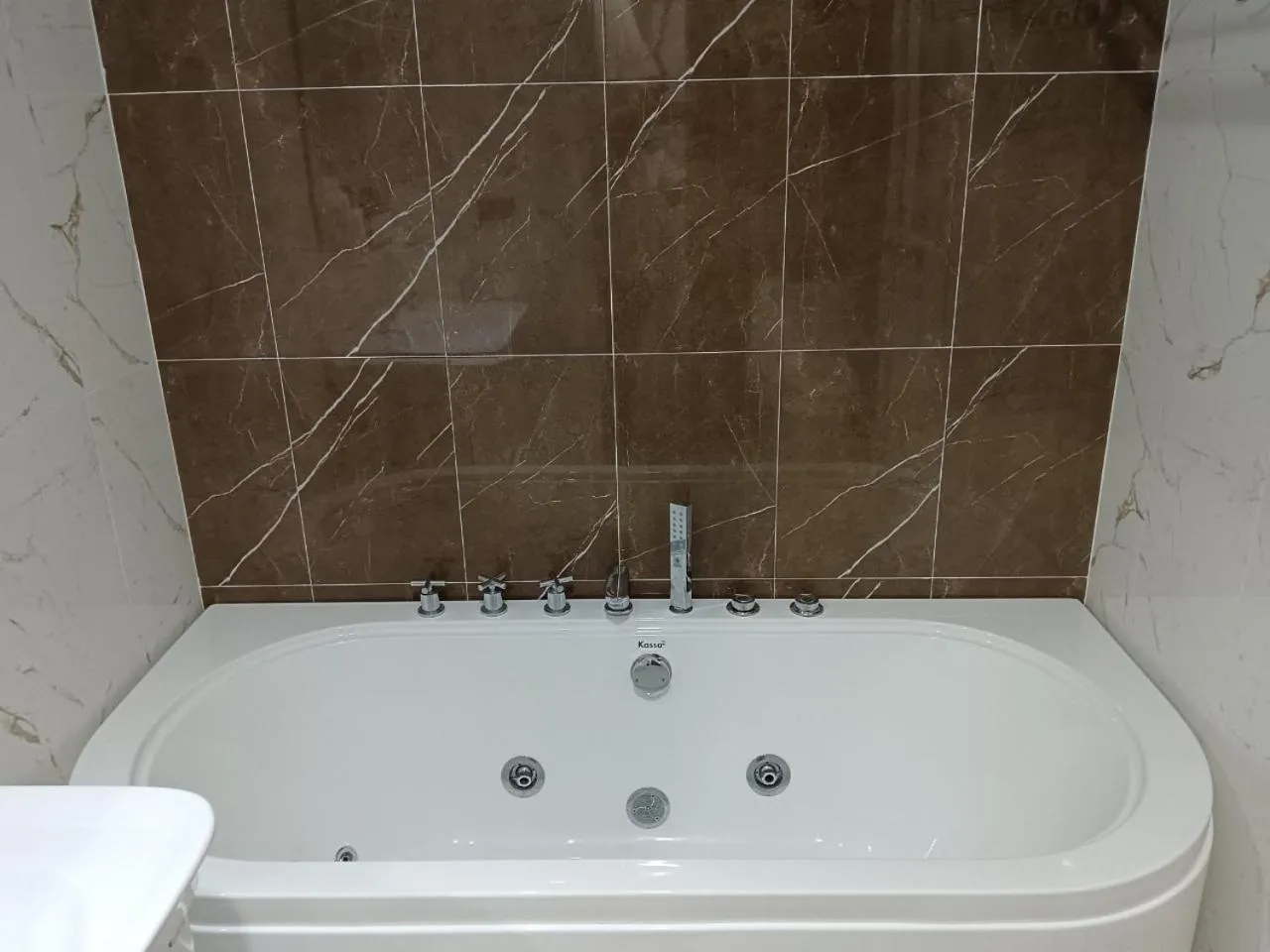 Bath in Baan Plaifah Khao Yai Hotel