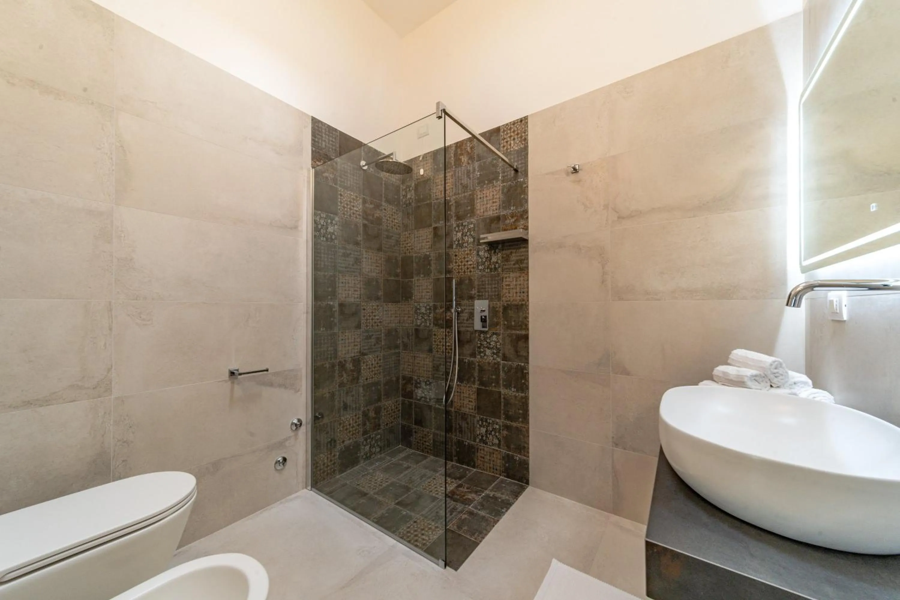 Shower in Sarmenti Agriresort