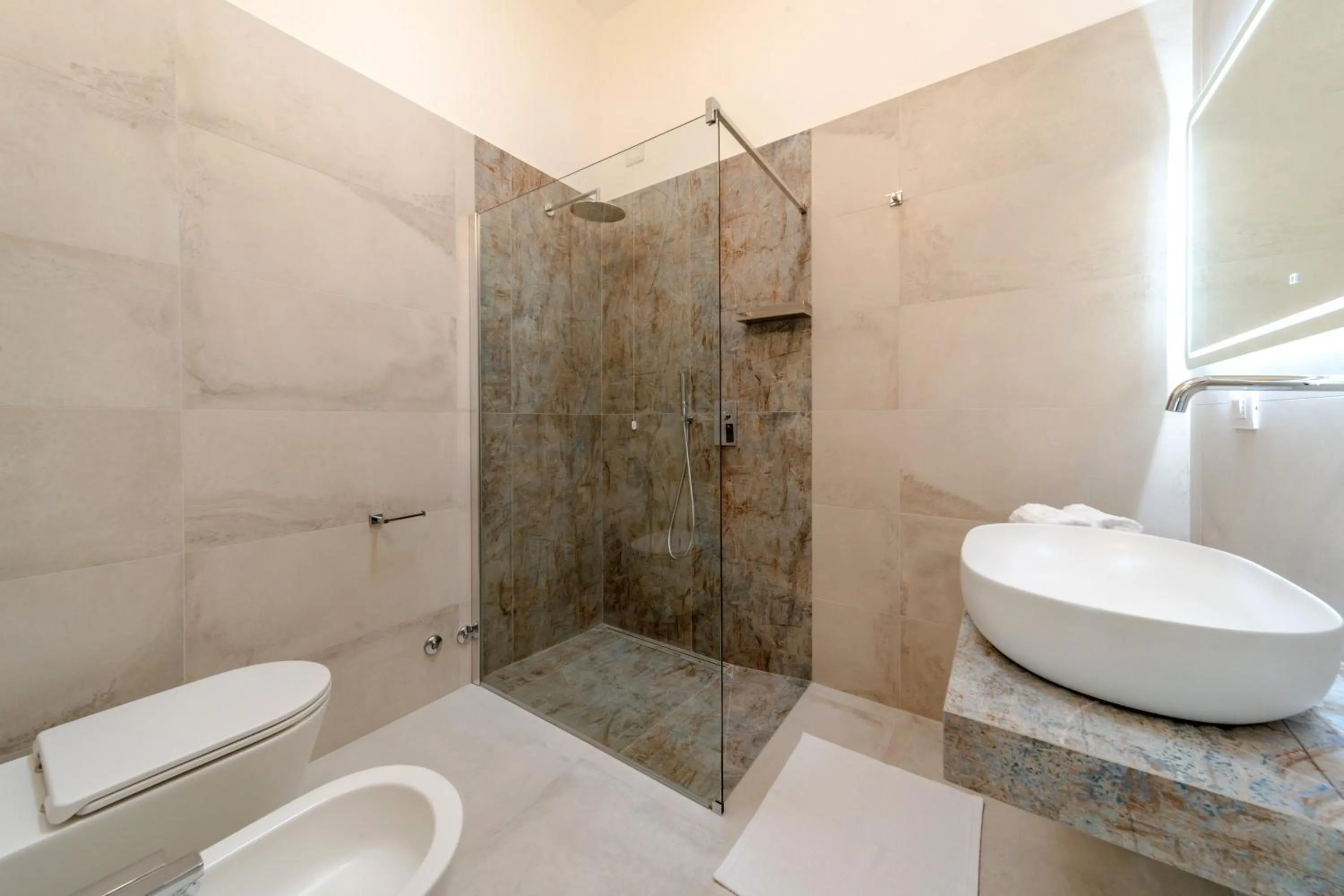 Shower in Sarmenti Agriresort