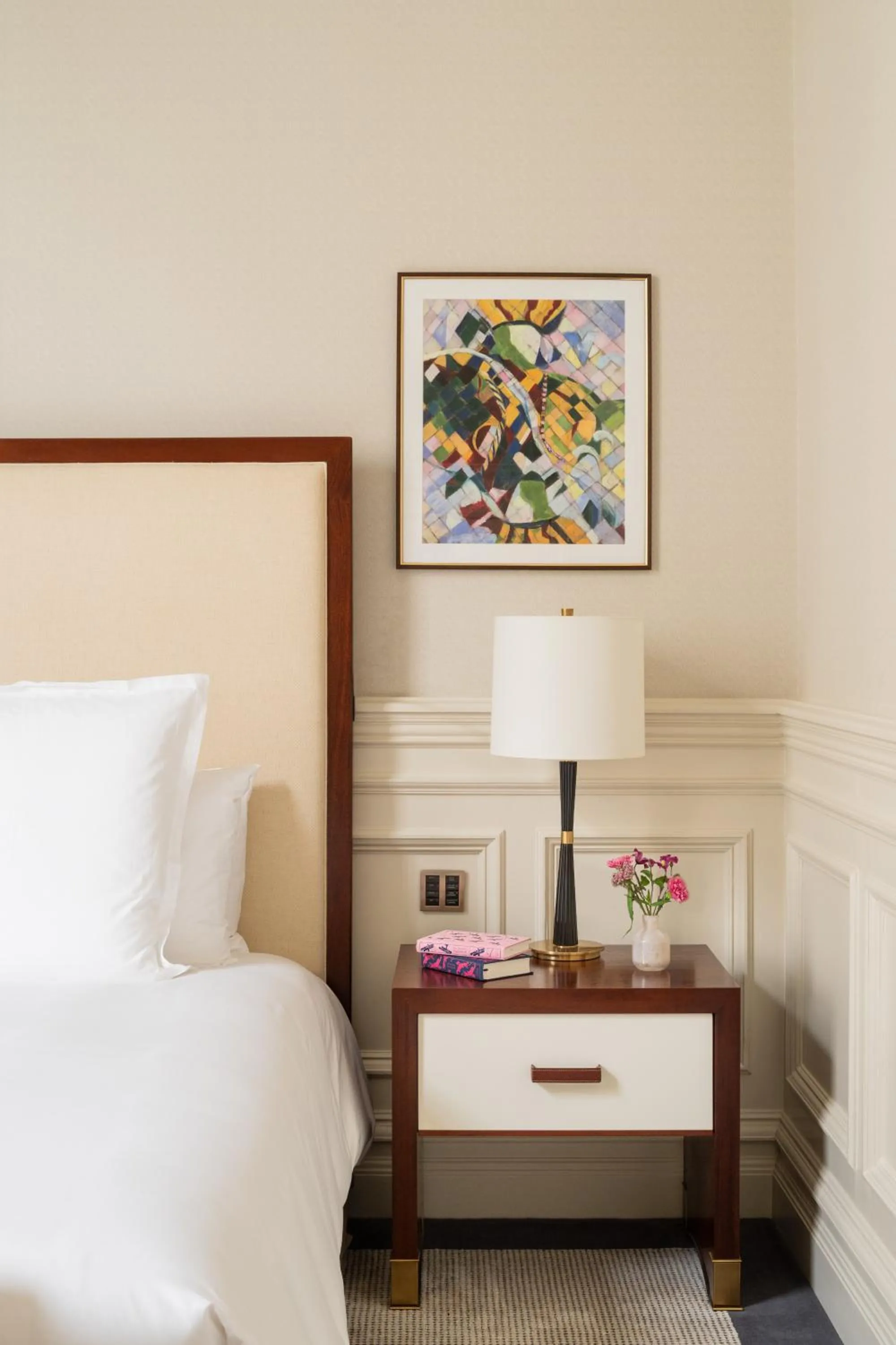 Bedroom, Bed in Raffles London at The OWO