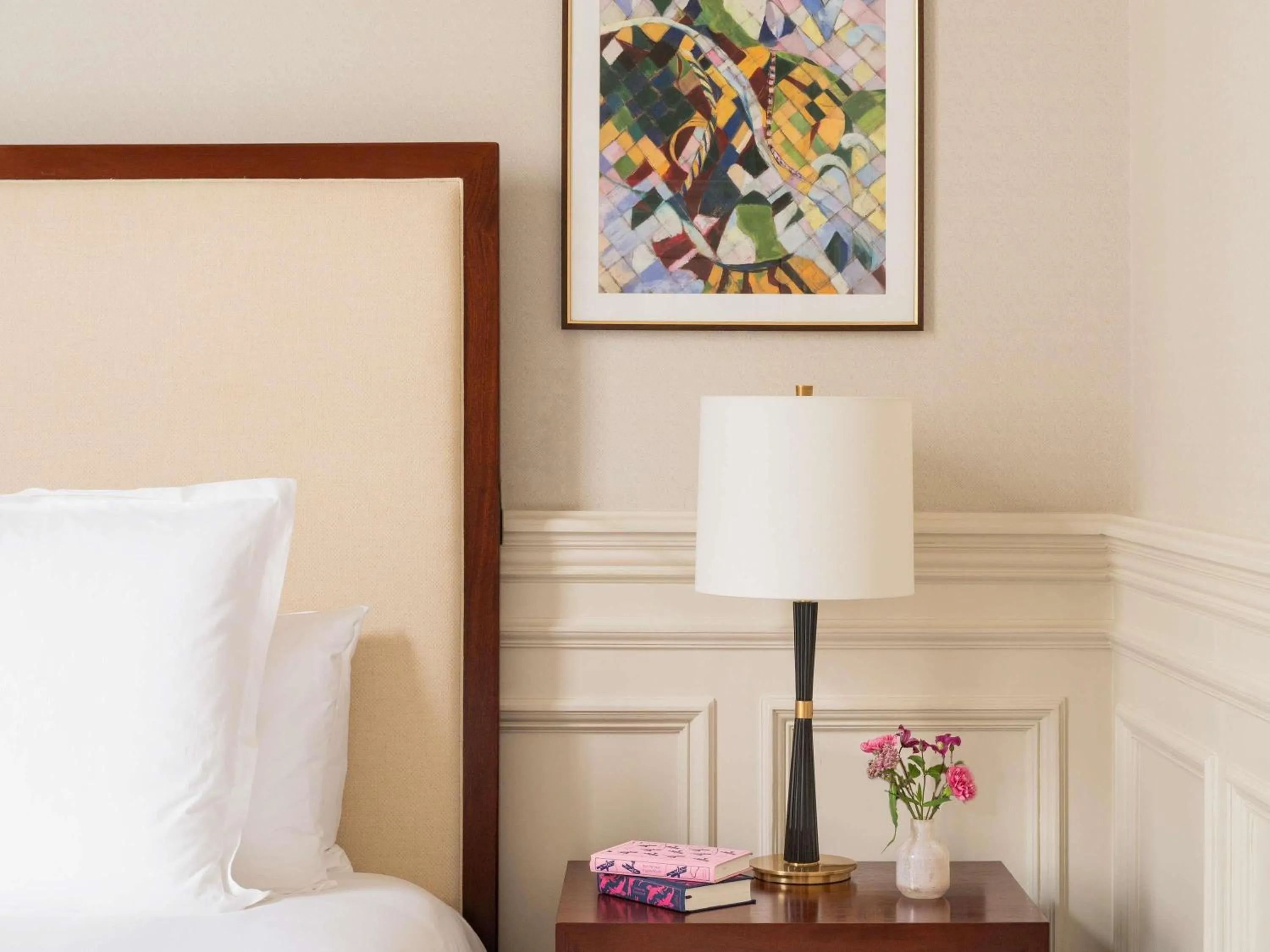 Bedroom, Bed in Raffles London at The OWO