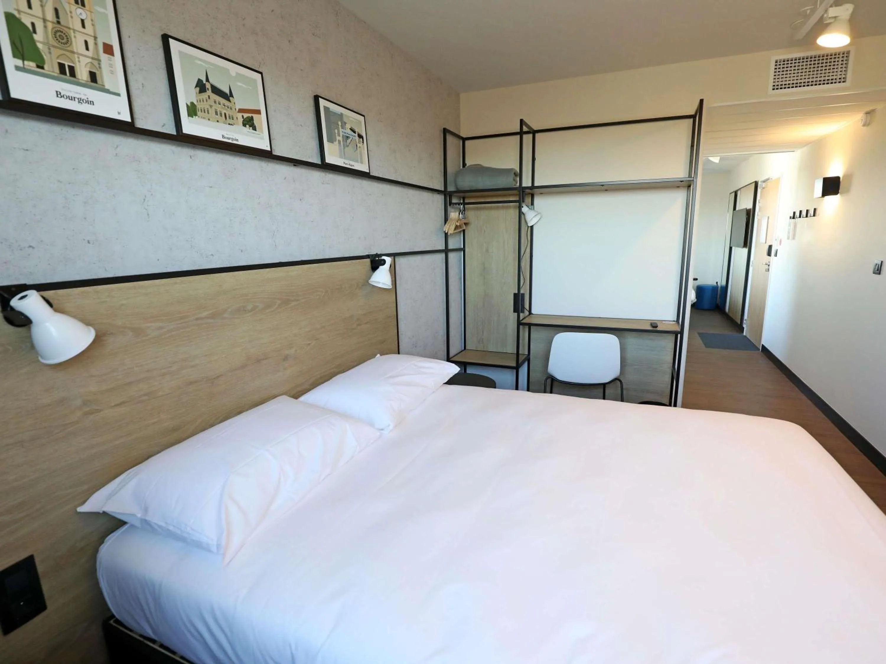 Bedroom, Bed in Ibis Bourgoin Jallieu Medipole