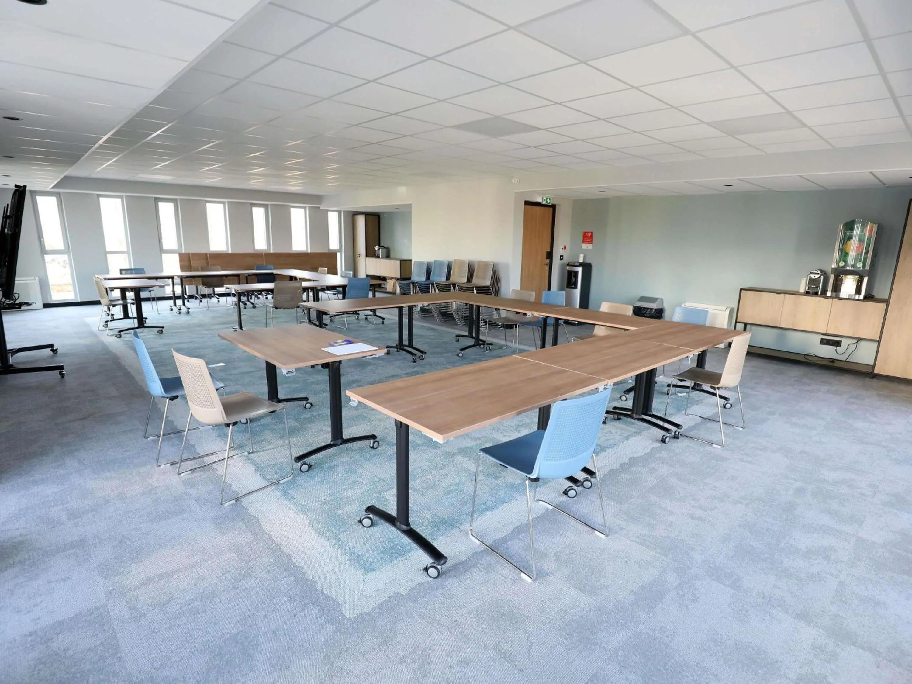 Meeting/conference room in Ibis Bourgoin Jallieu Medipole