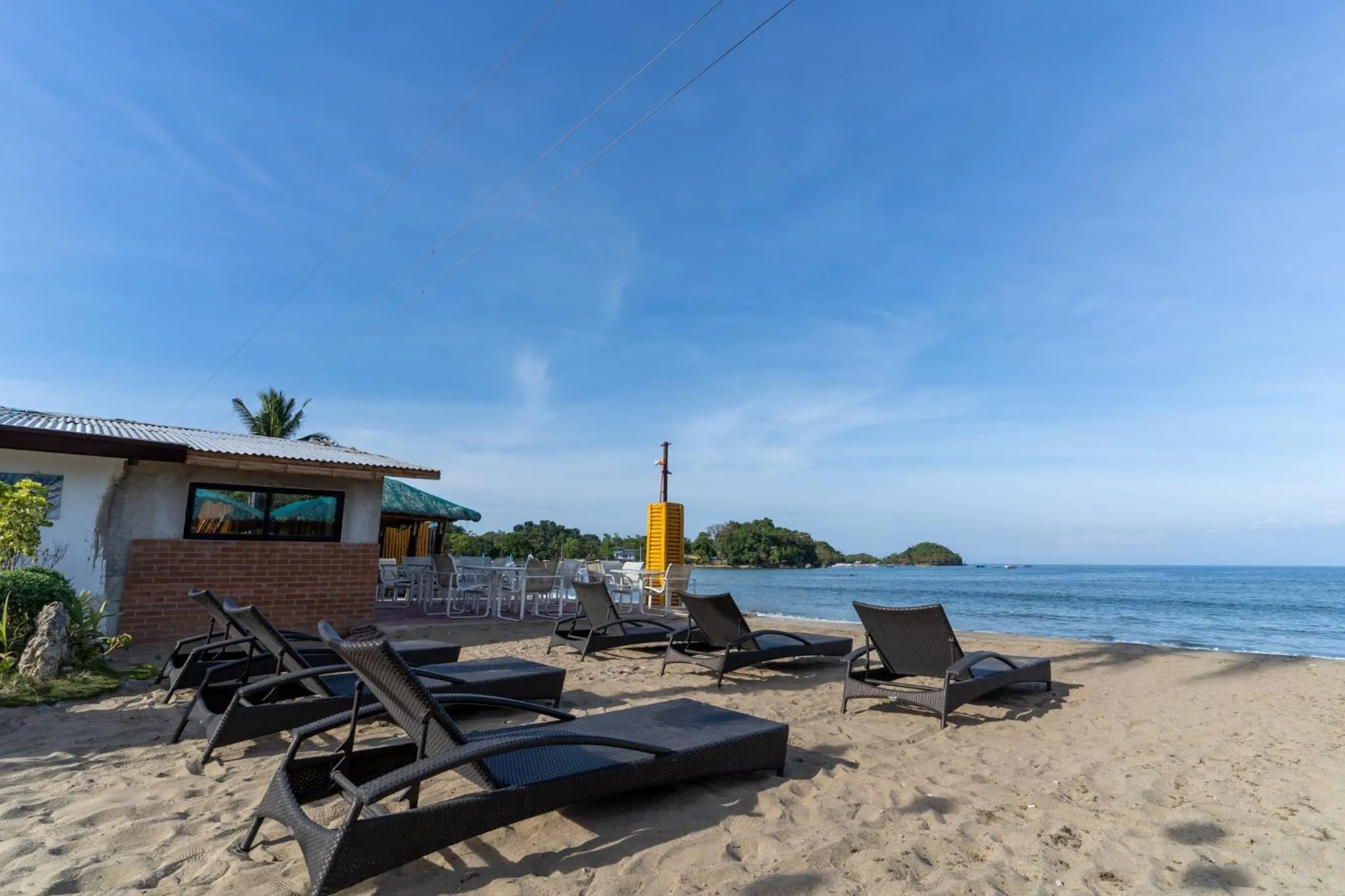 Day in Bamboo Paraiso Resort at Bolo Beach