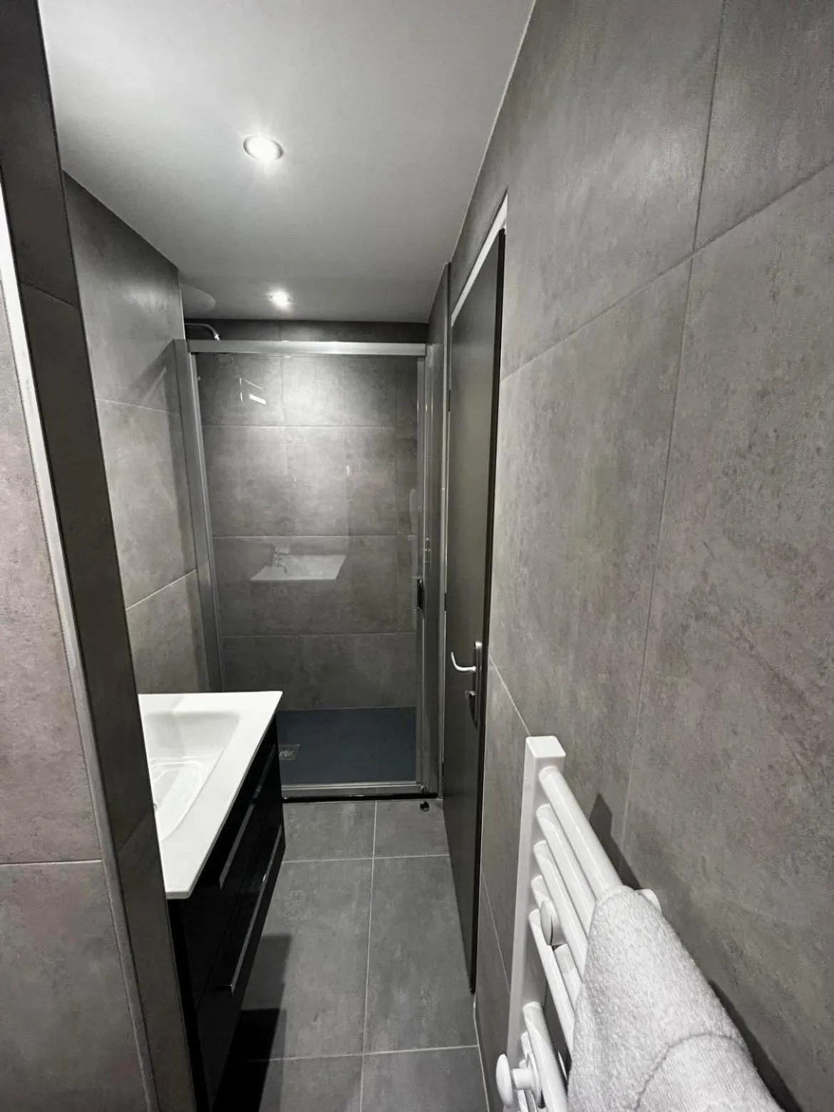 Bathroom in Hôtel Restaurant Le Madame