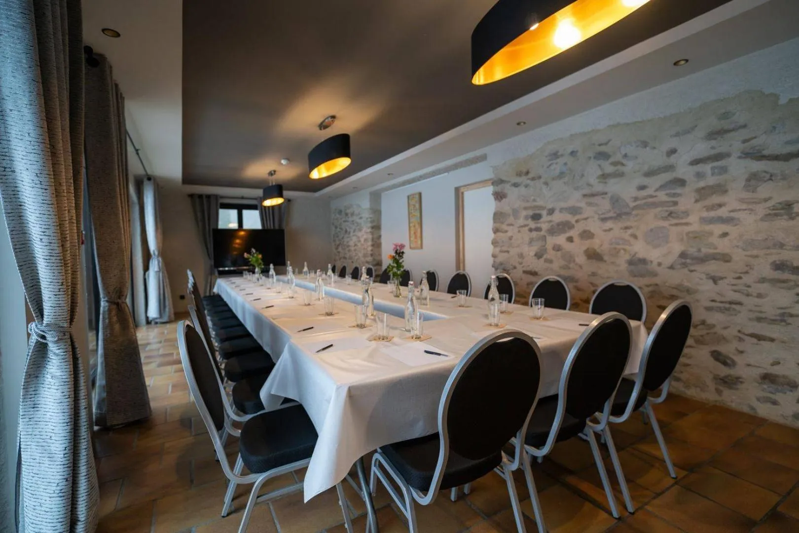 Restaurant/places to eat in Hôtel Restaurant Le Madame