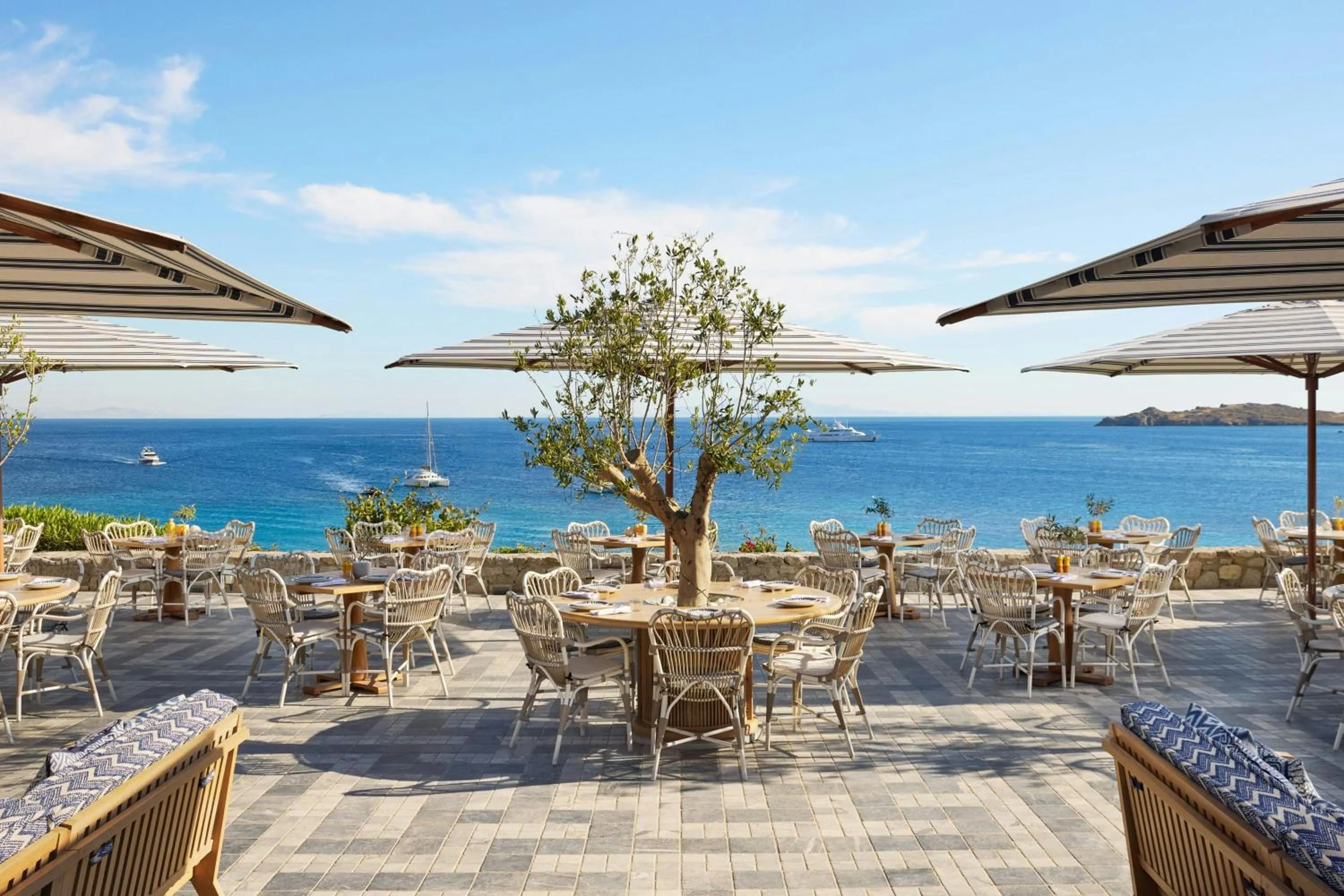 Restaurant/places to eat in Santa Marina, A Luxury Collection Resort, Mykonos