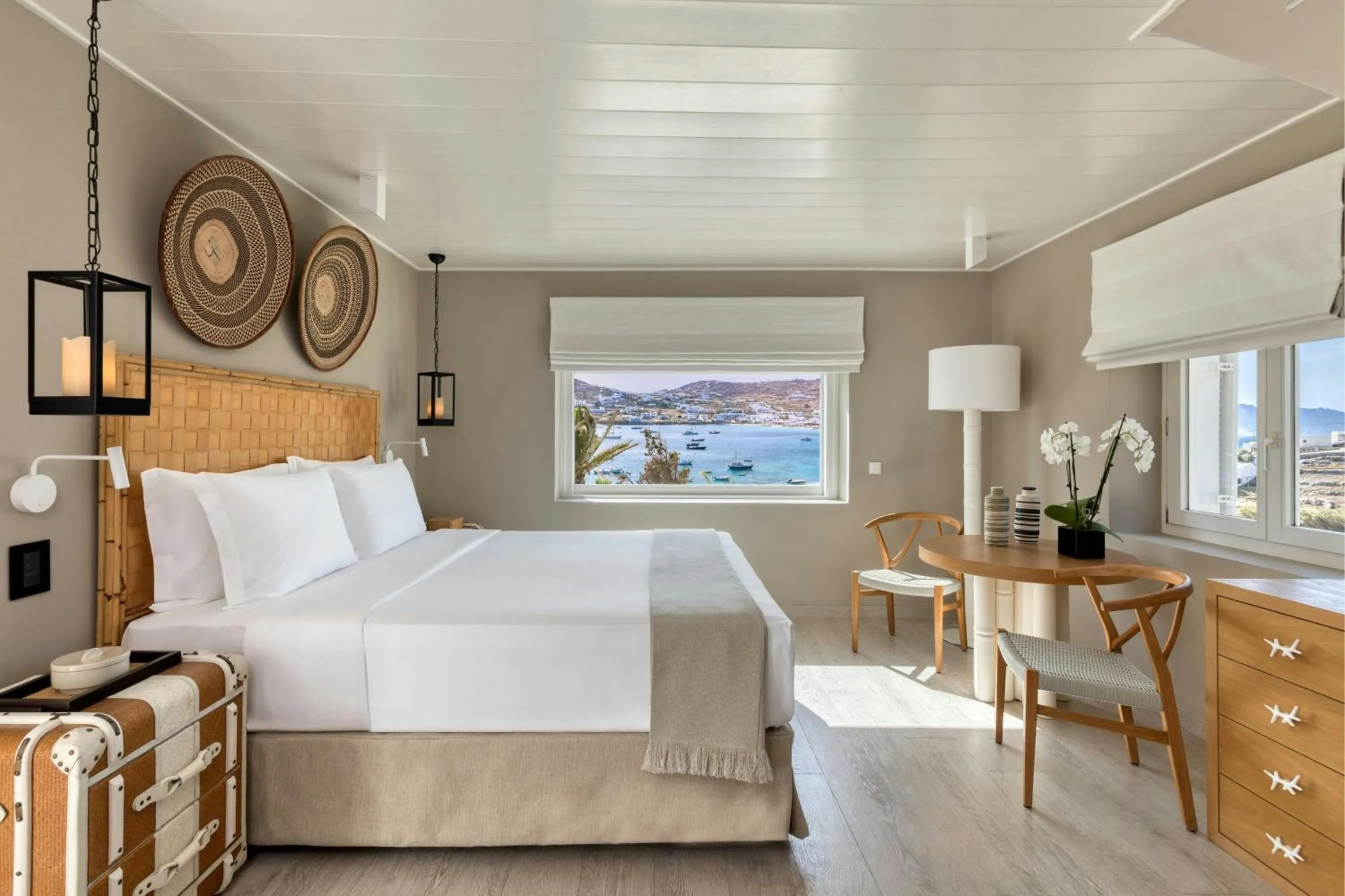 Photo of the whole room, Bed in Santa Marina, A Luxury Collection Resort, Mykonos