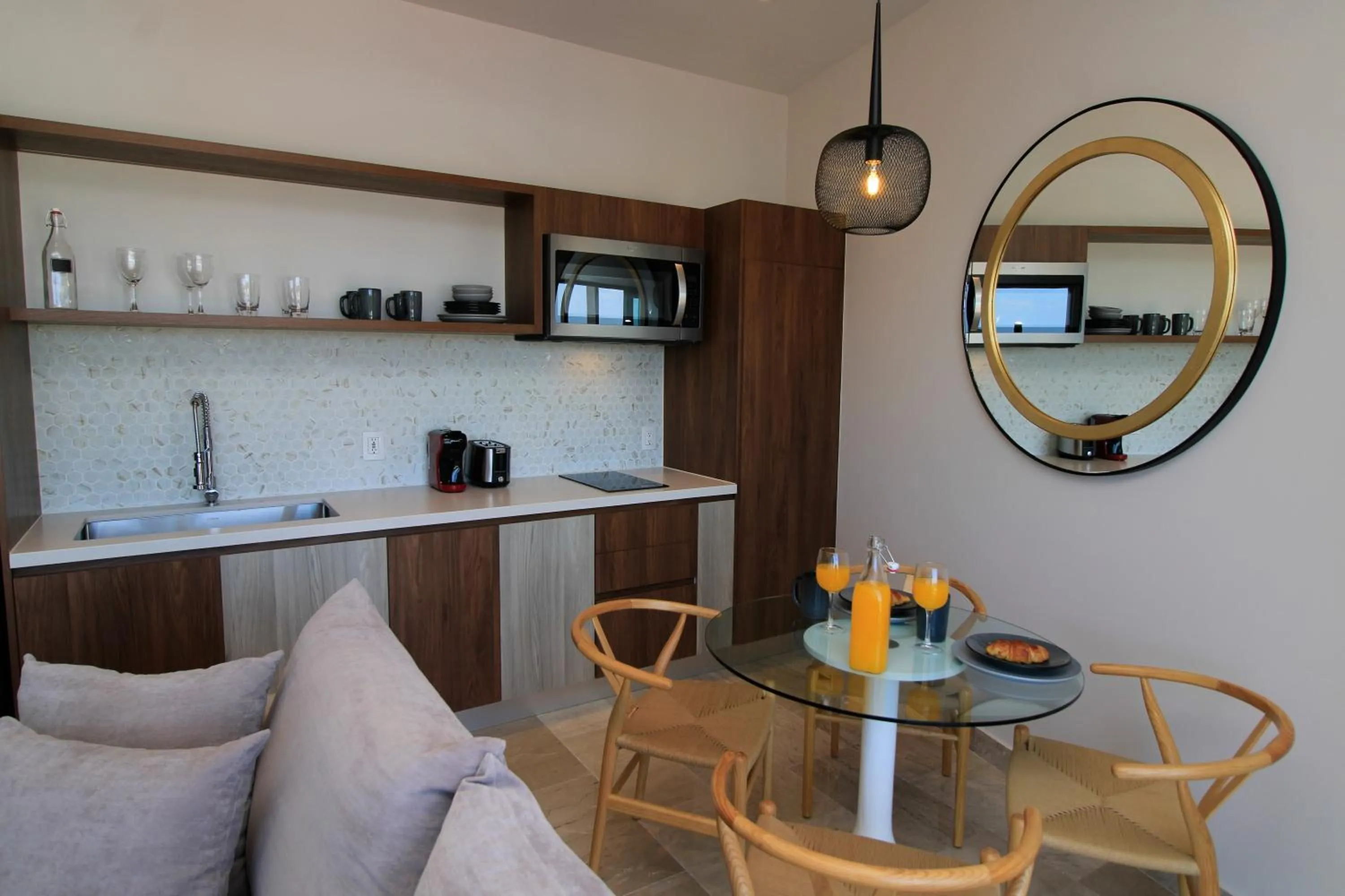 Kitchen or kitchenette in Singular Dream Vacation Rentals