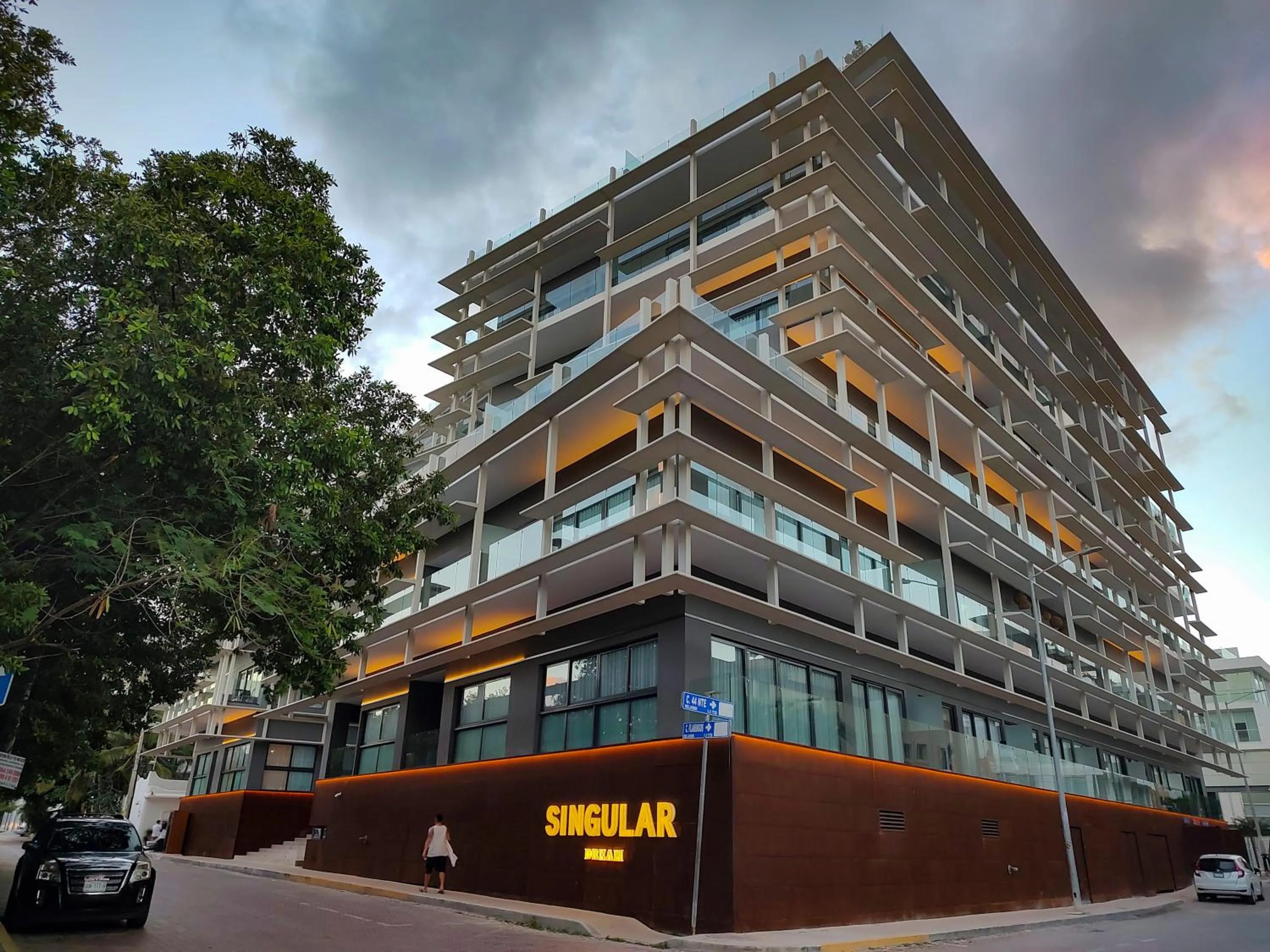 Property building in Singular Dream Vacation Rentals