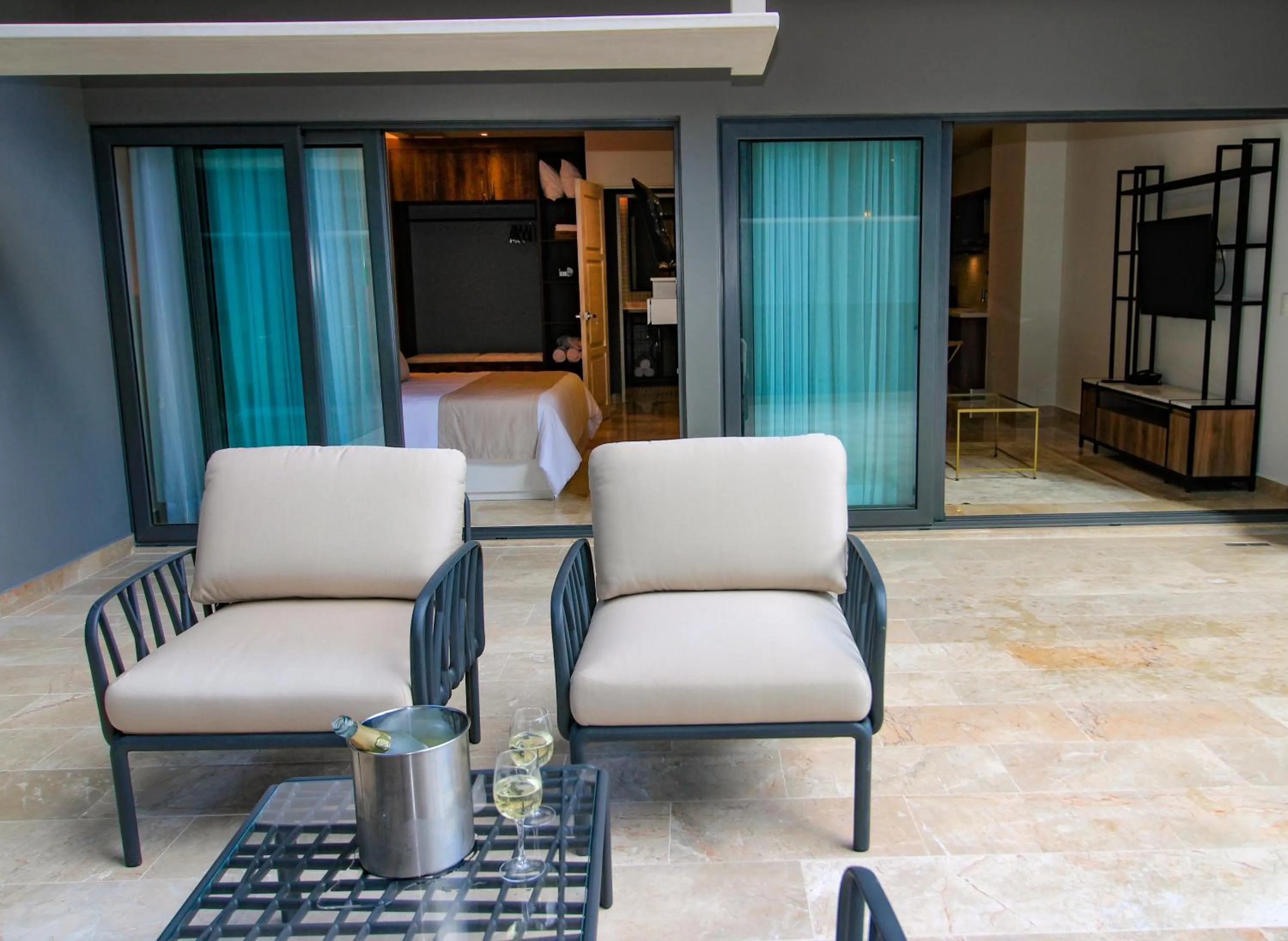 Balcony/Terrace in Singular Dream Vacation Rentals