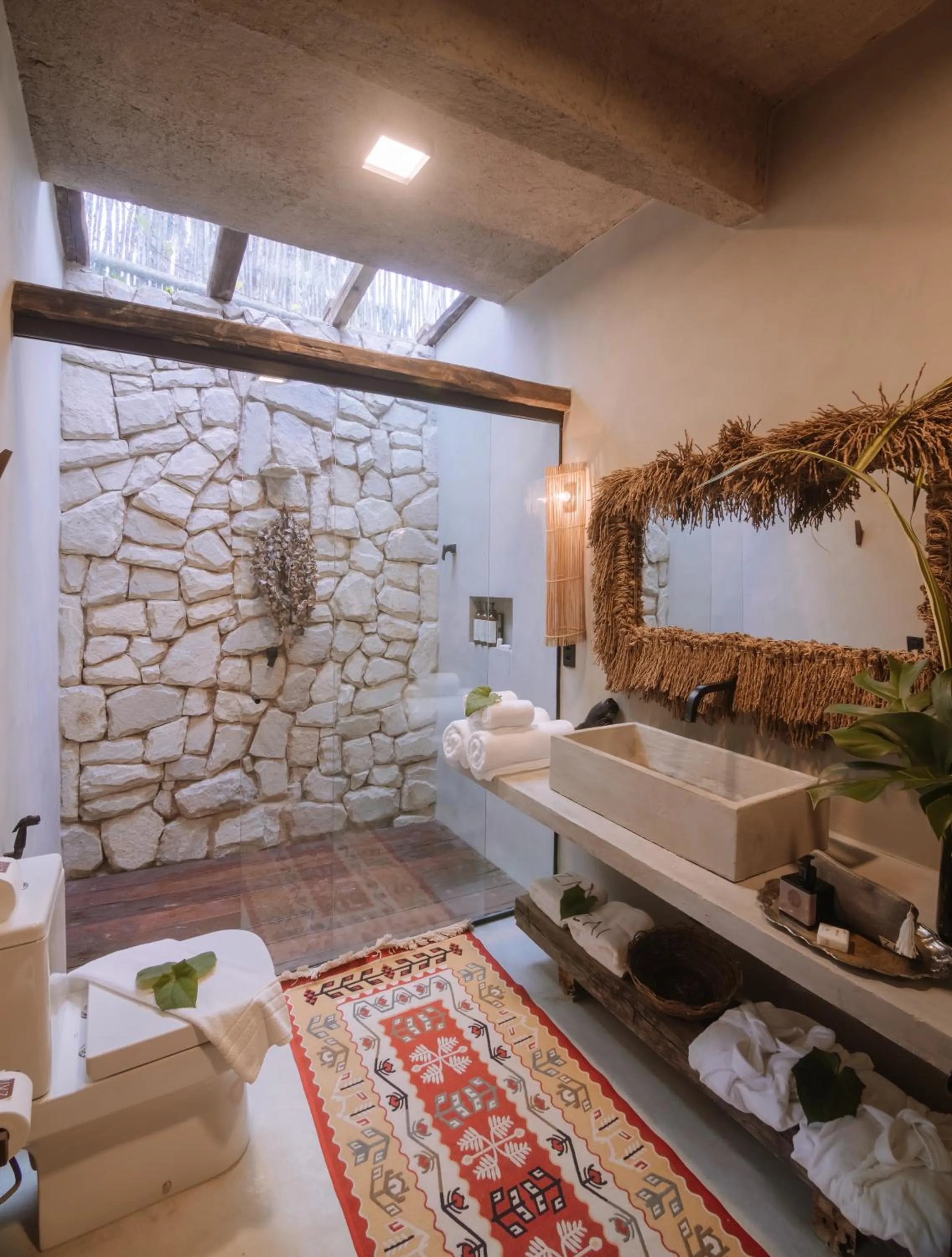 Shower in Zai Patacho