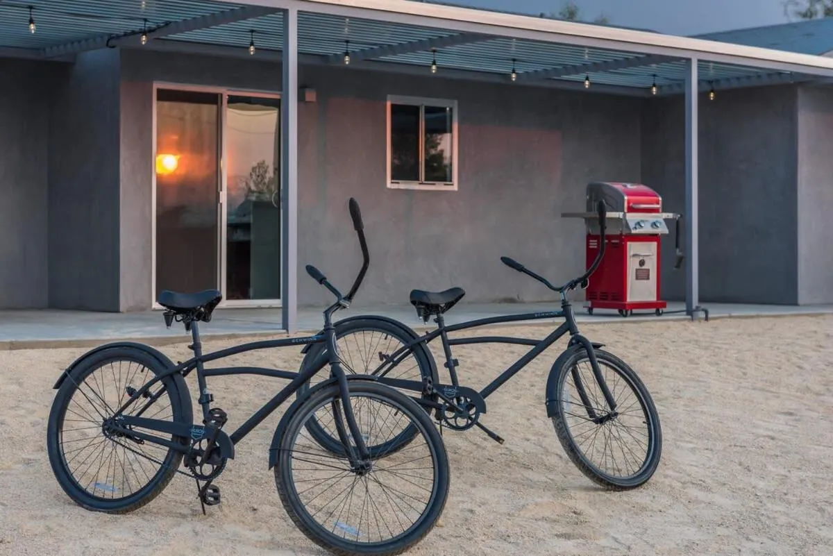 Hidden Valley Cottage - Modern Home in JT Hot Tub