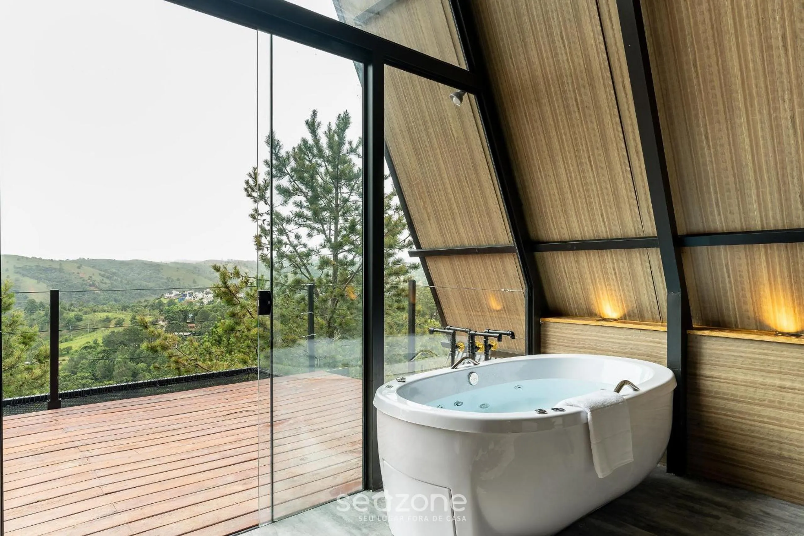 Hot Tub in Chales Naturale - Campos do Jordão - CNA
