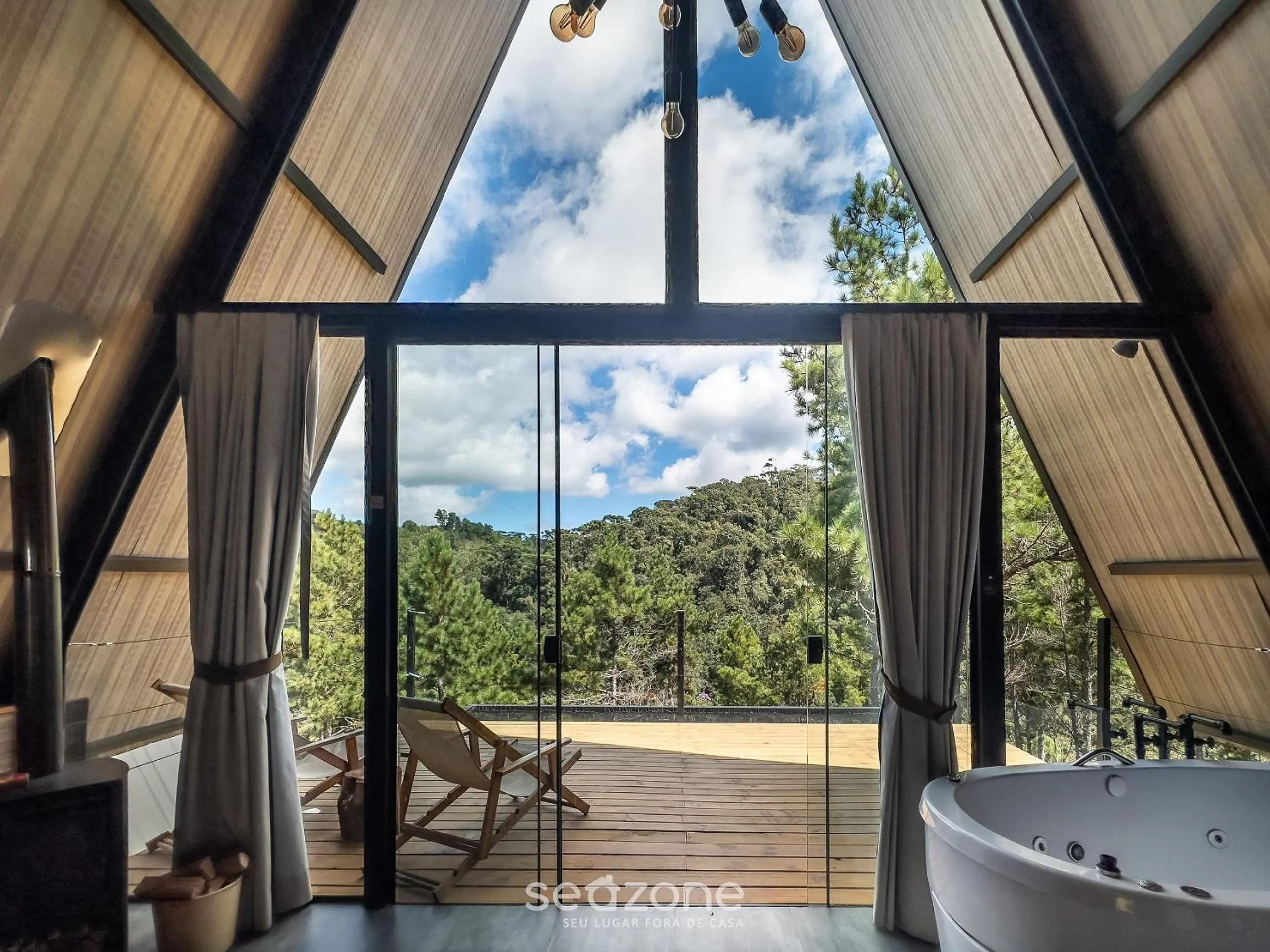 Balcony/Terrace in Chales Naturale - Campos do Jordão - CNA