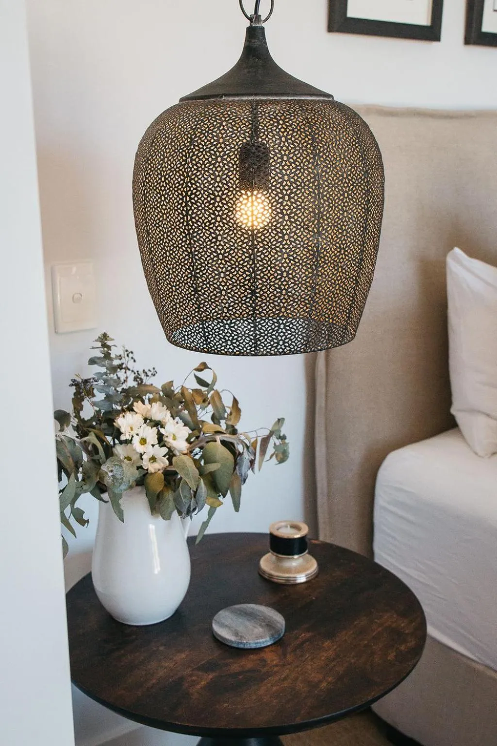 Decorative detail, Bed in Majuba Country Lodge