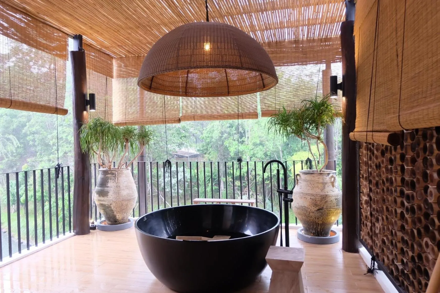 Open Air Bath in LA COCOTTE VILLA & FARM KHAO YAI