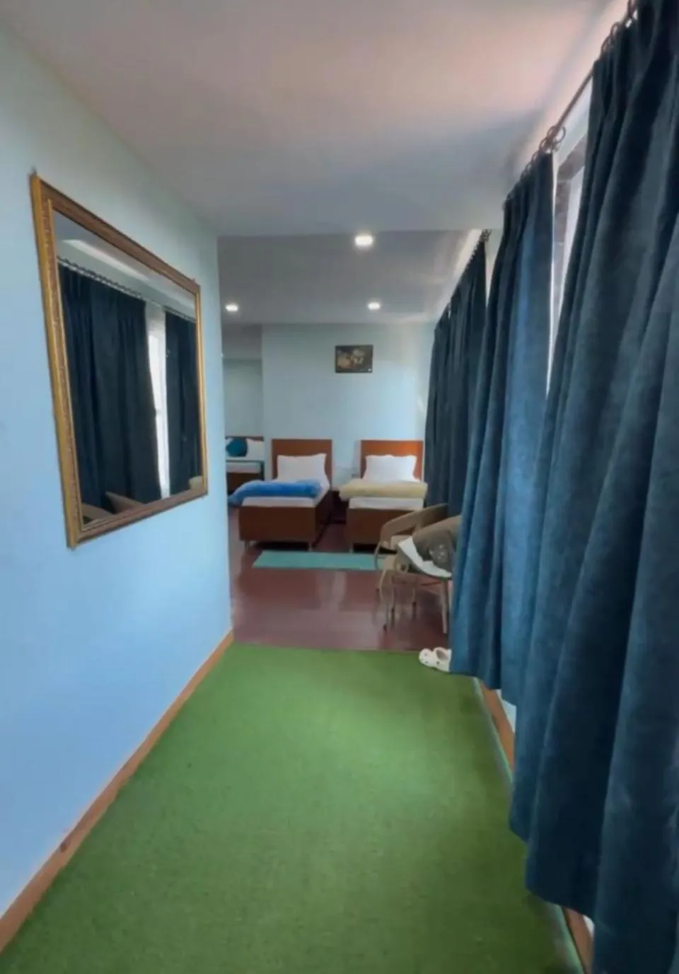 View (from property/room), Bed in PinnacleHouse kanatal Uttarakhand