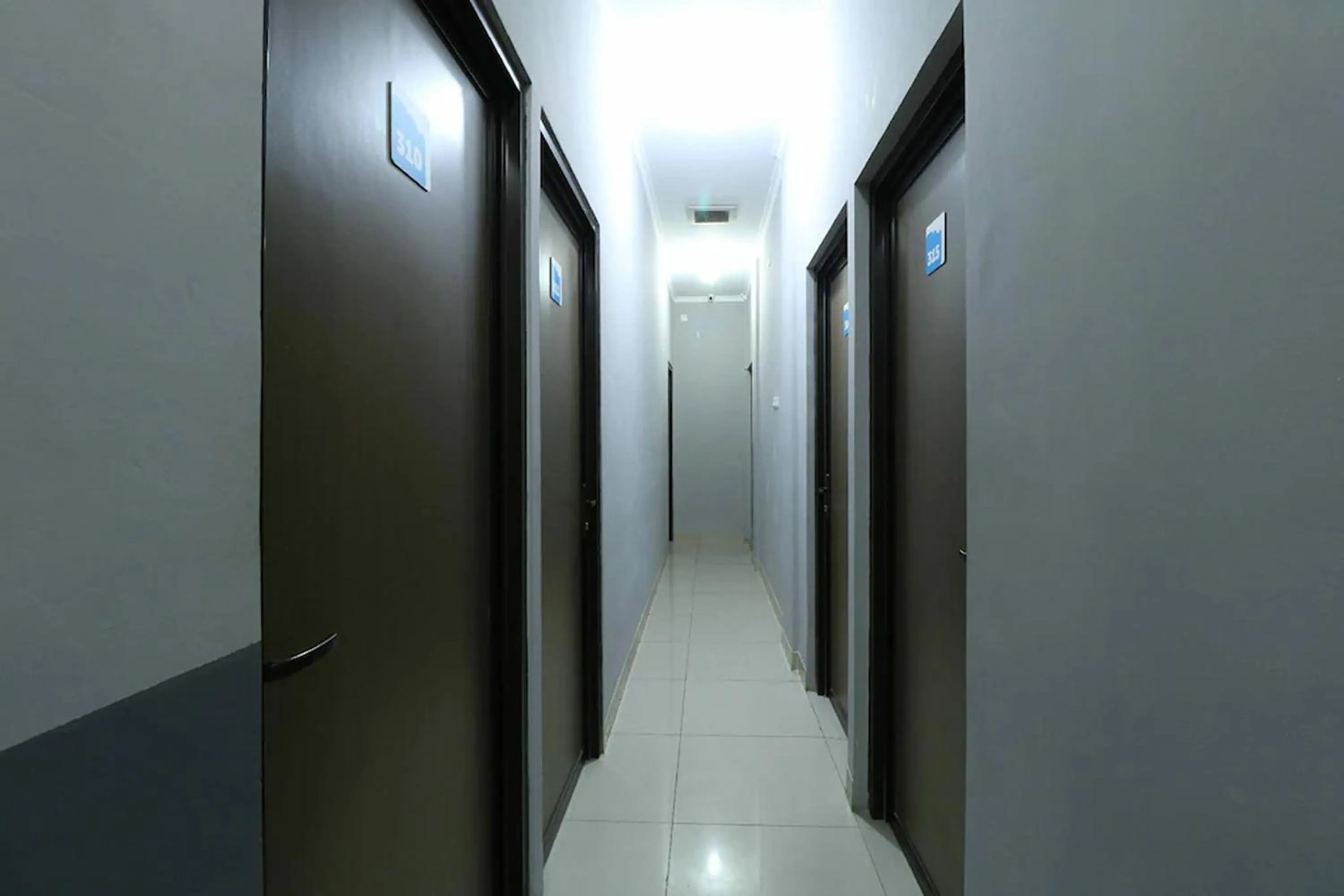 Property building in BARADA ROOMS