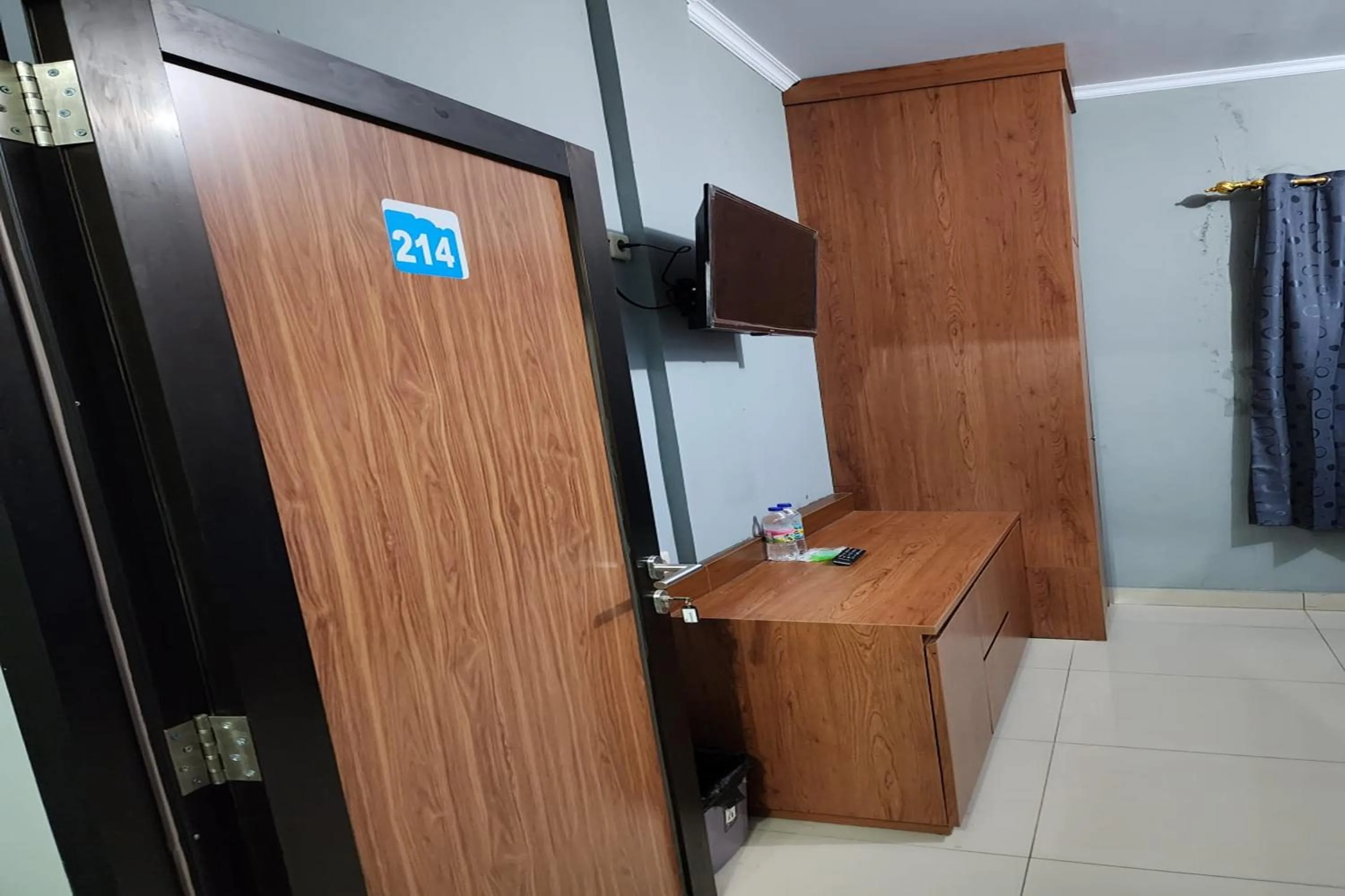 Property building in BARADA ROOMS