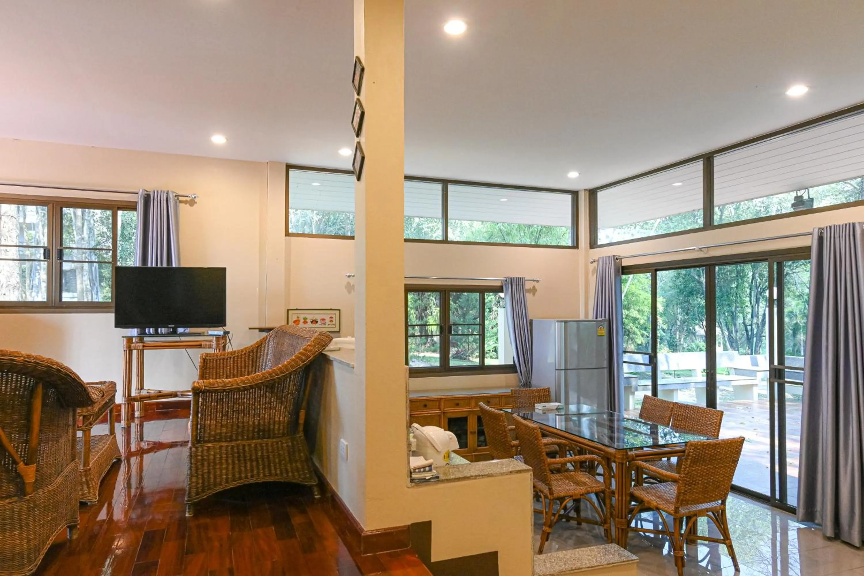 Living room in Suanphung Bonsai Village