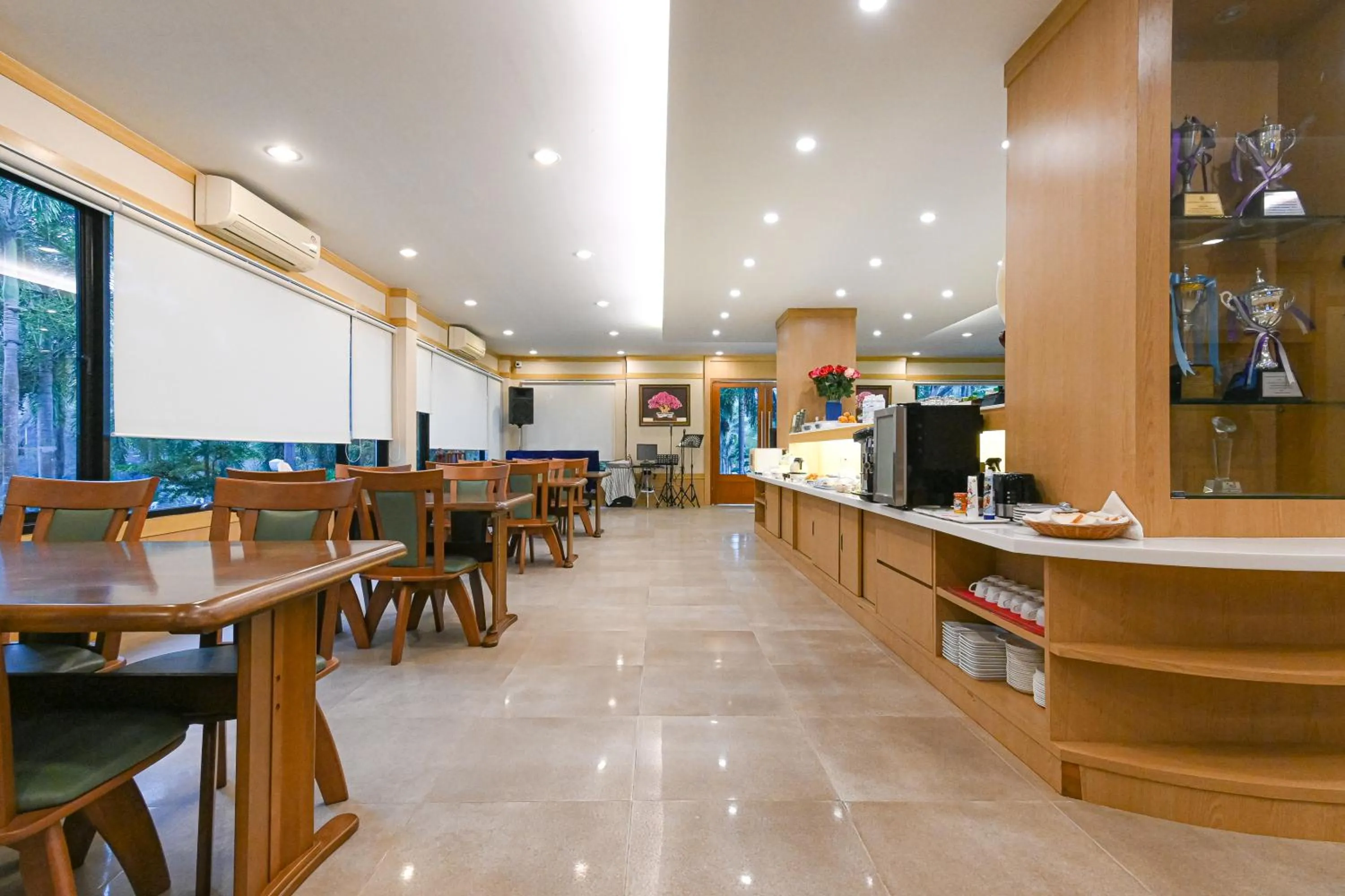 Restaurant/places to eat in Suanphung Bonsai Village