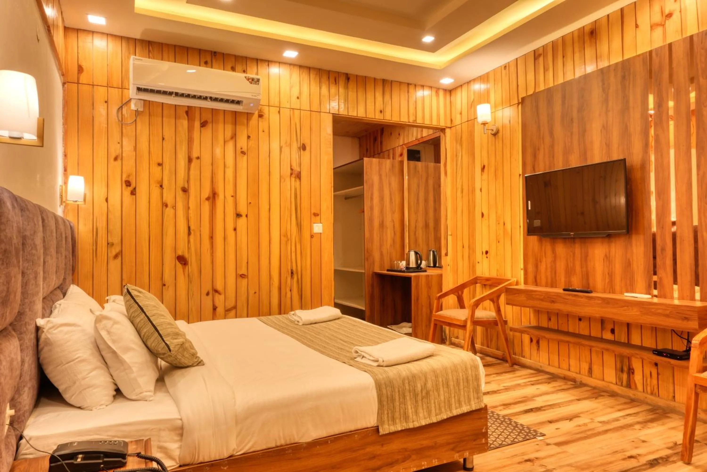 Bed in Qcent Woods Resort & Spa, Rishikesh