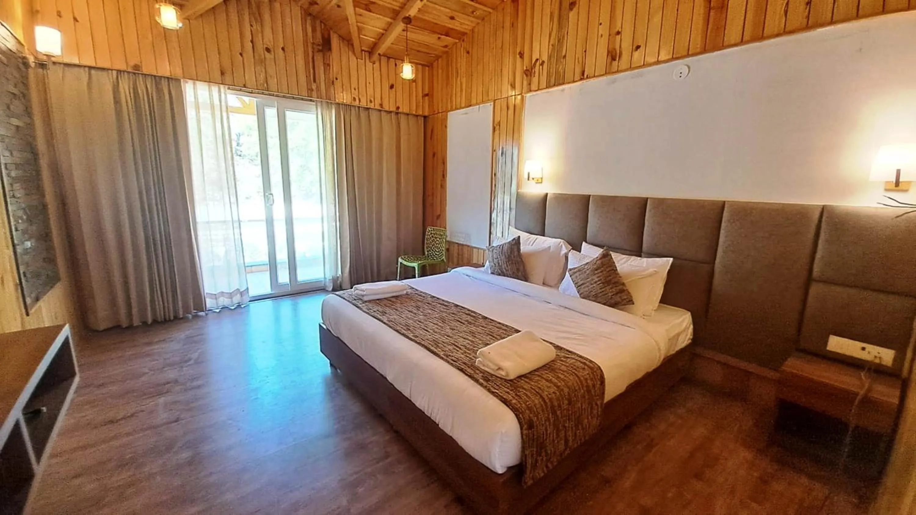 Bed in Qcent Woods Resort & Spa, Rishikesh