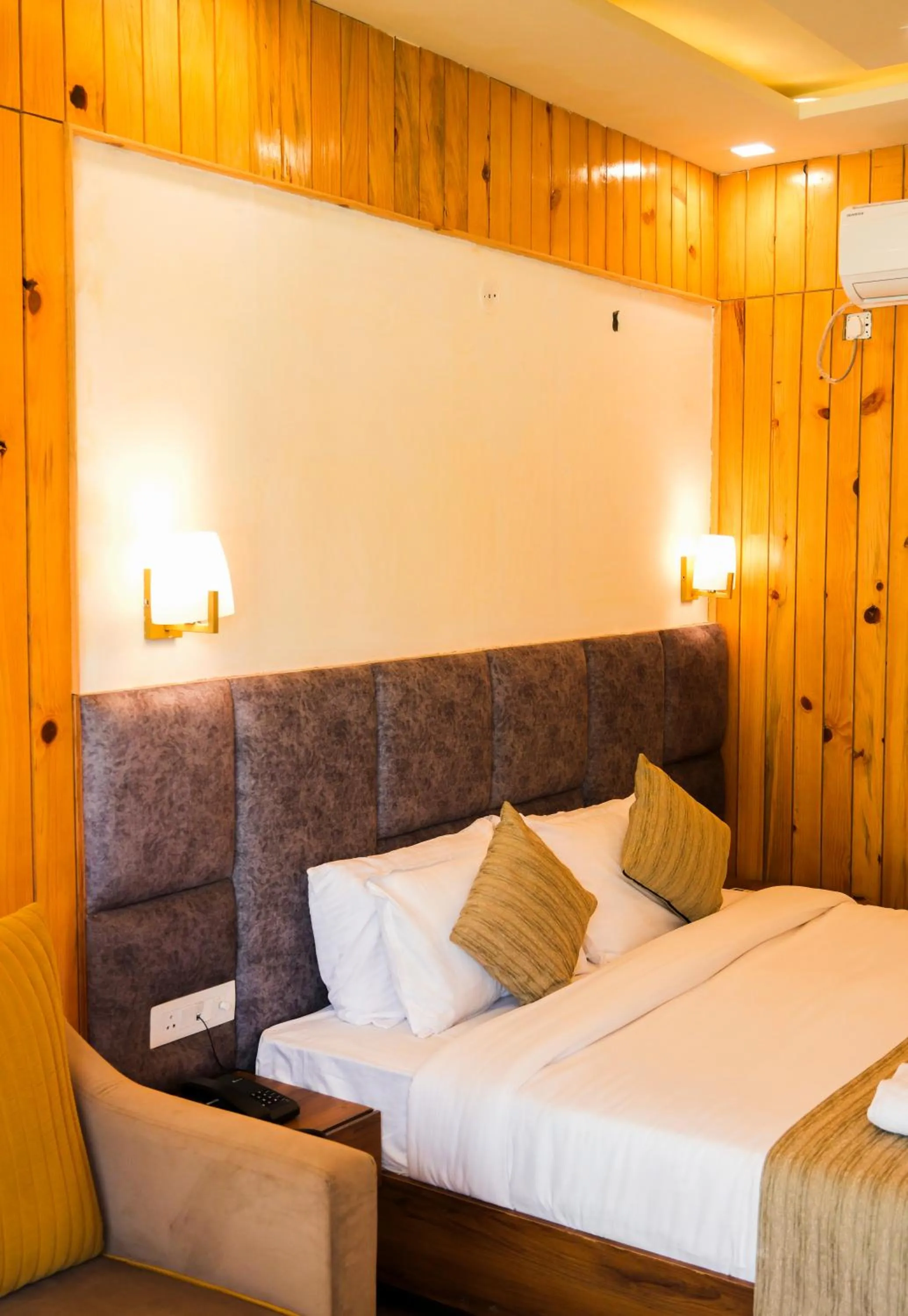 Bed in Qcent Woods Resort & Spa, Rishikesh